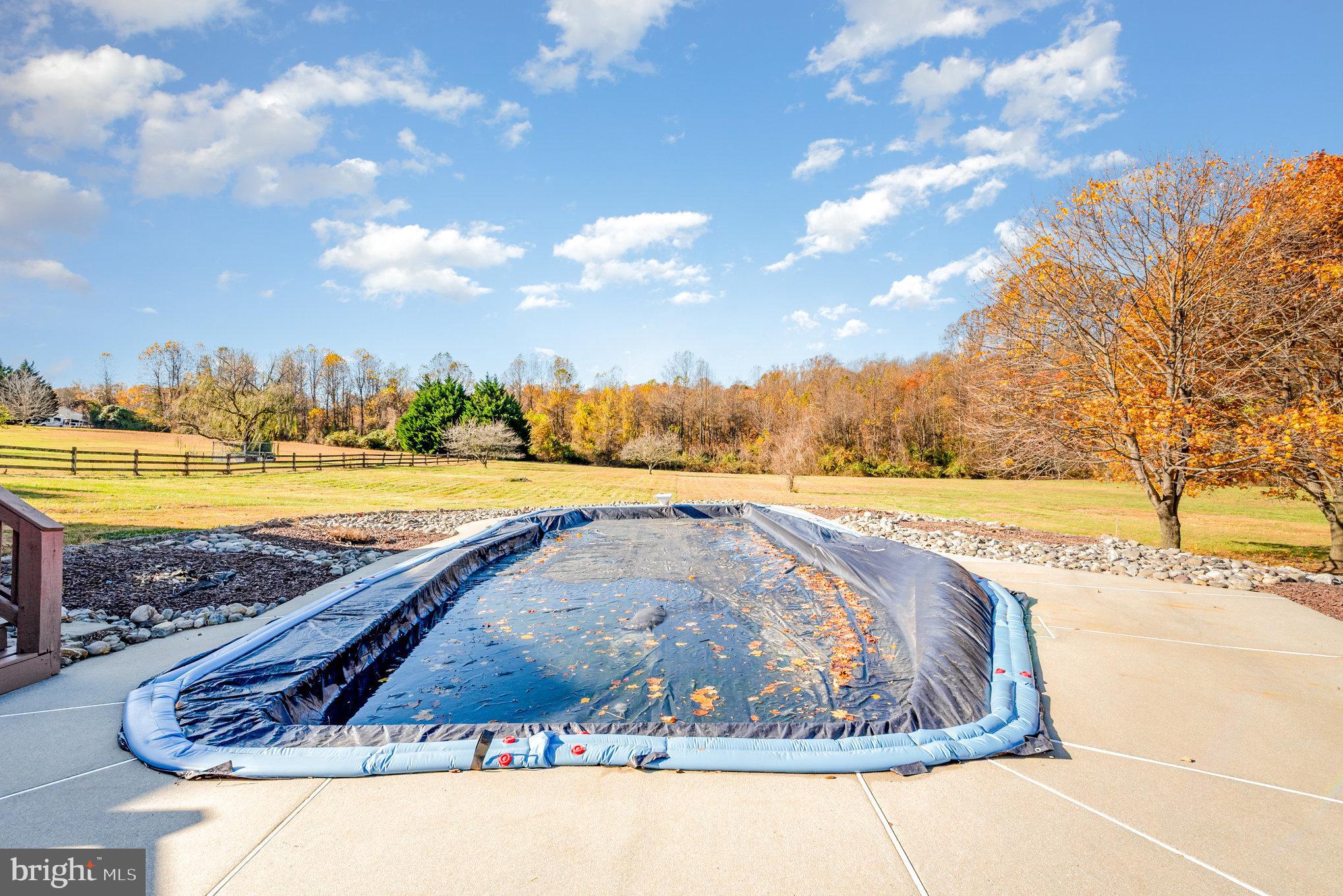 TOMAX FARMS - Residential