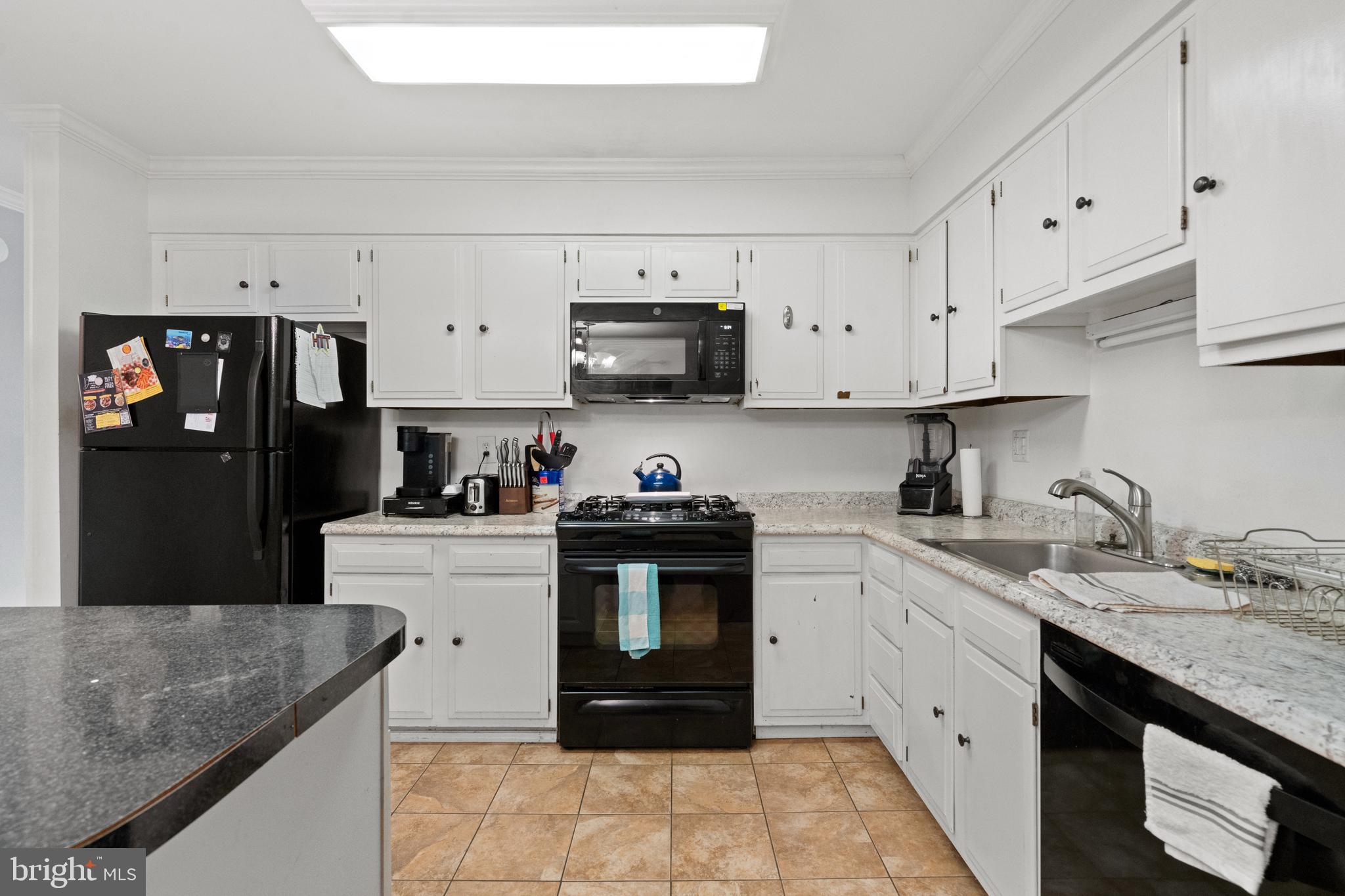 BERKELEY VILLAGE - Residential