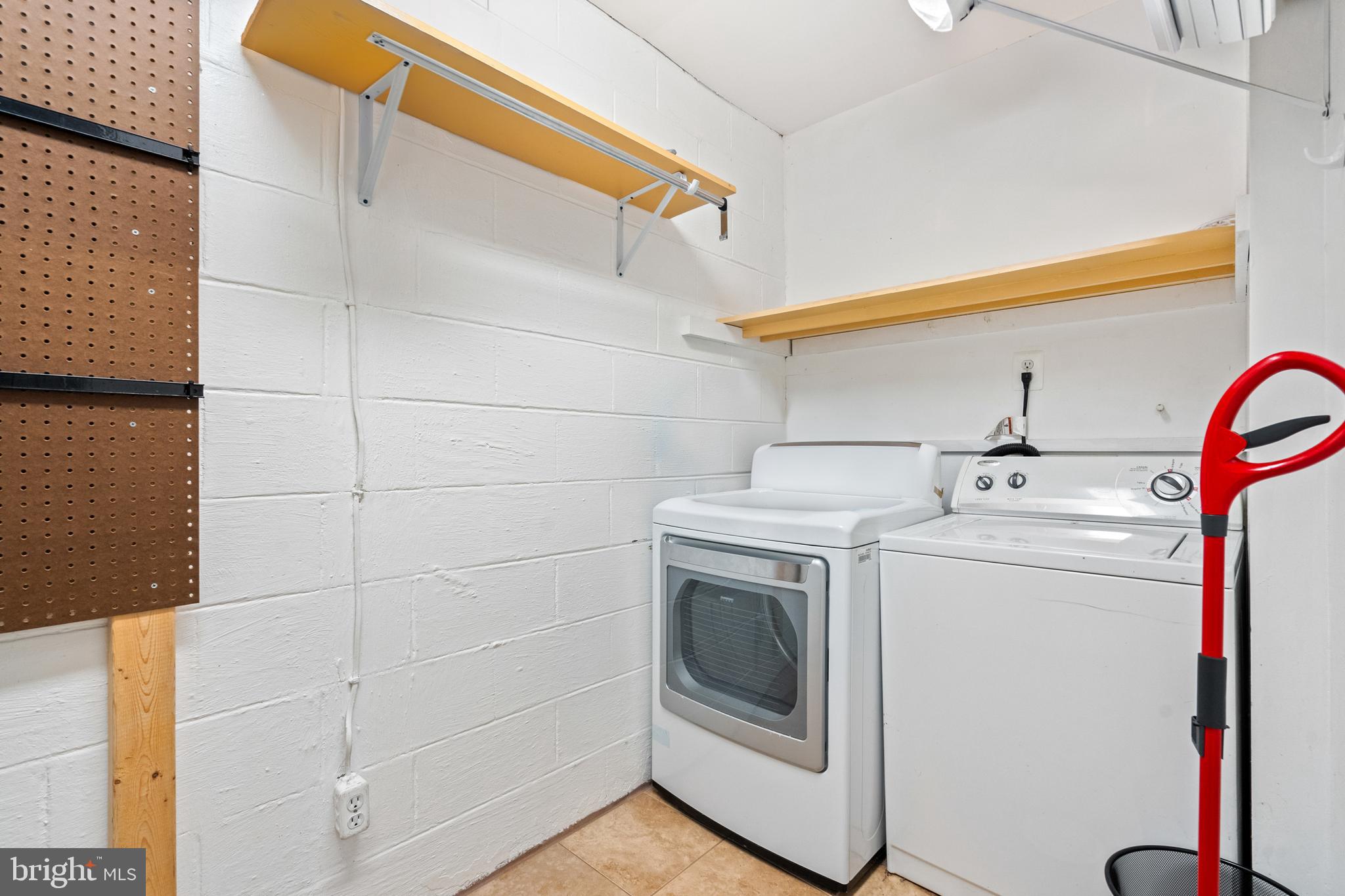 BERKELEY VILLAGE - Residential