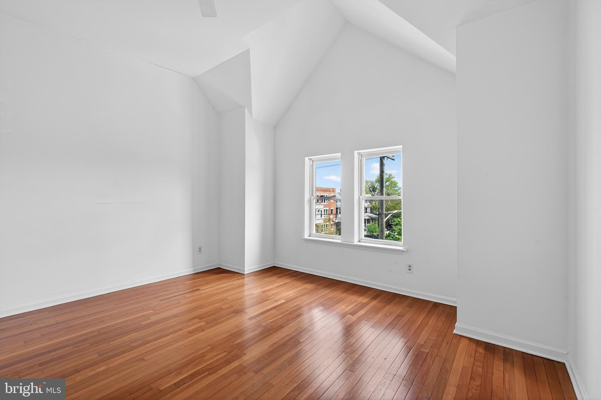 WALNUT HILL - Residential Income