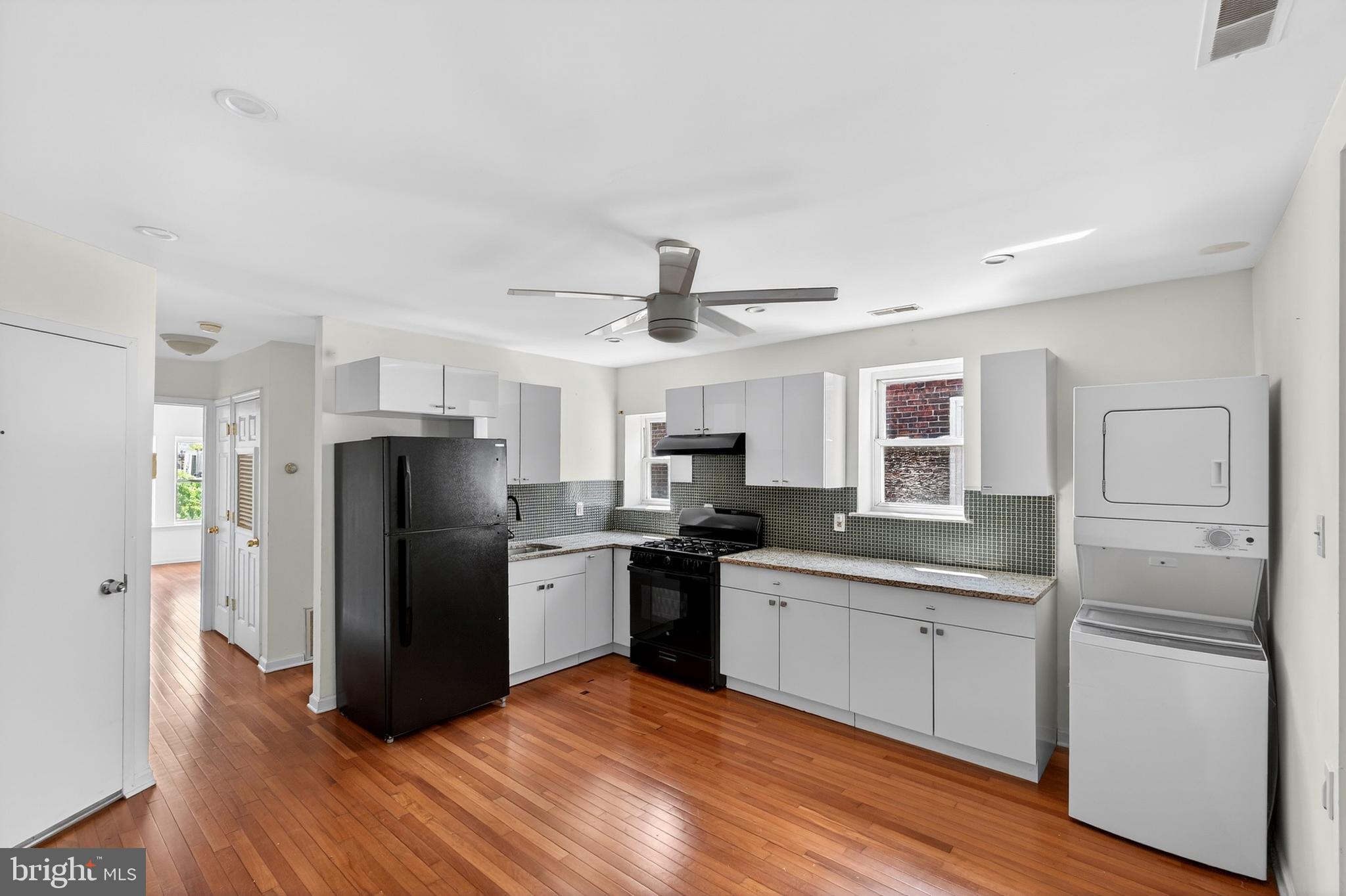 WALNUT HILL - Residential Income