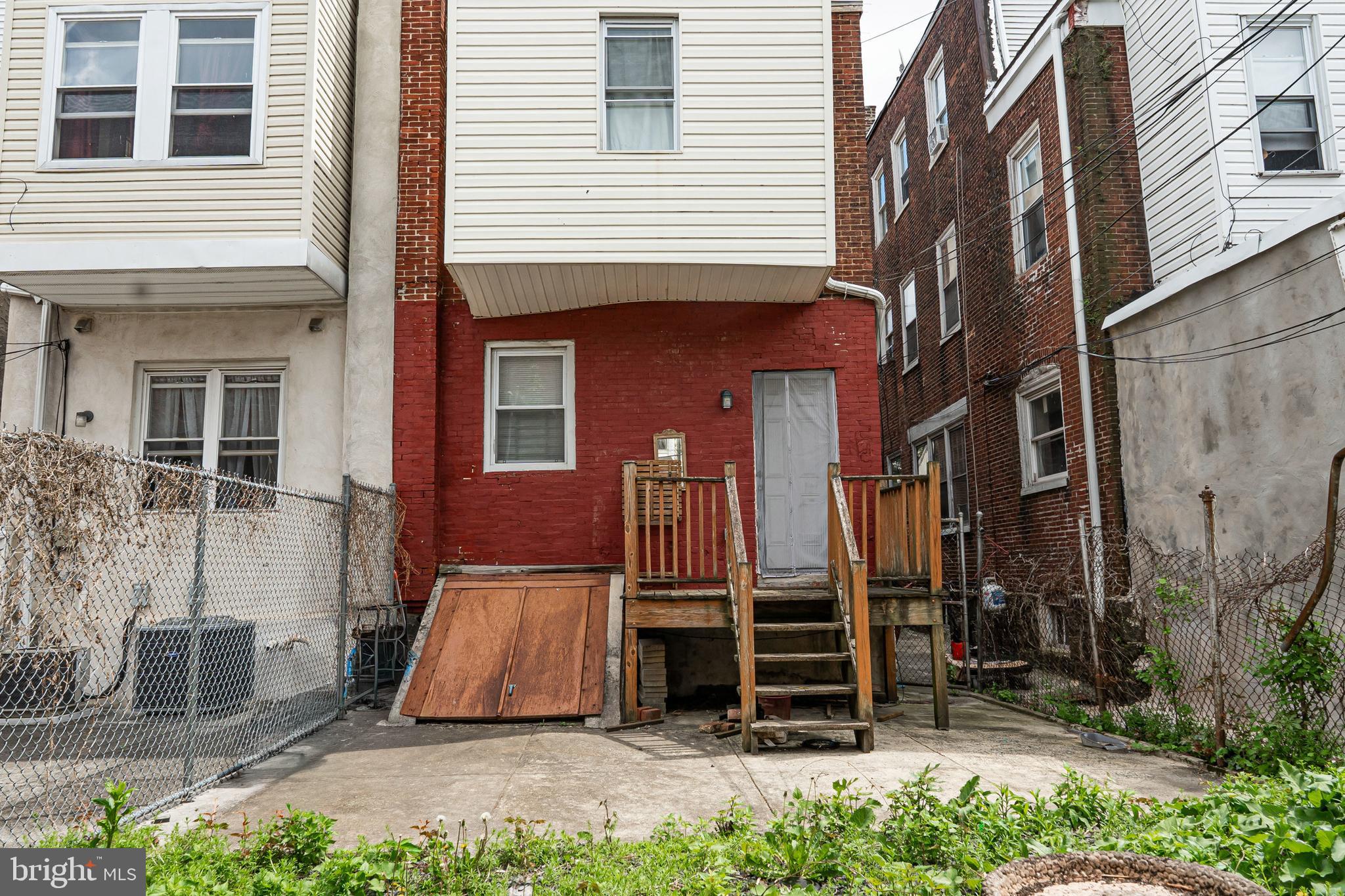 WALNUT HILL - Residential Income