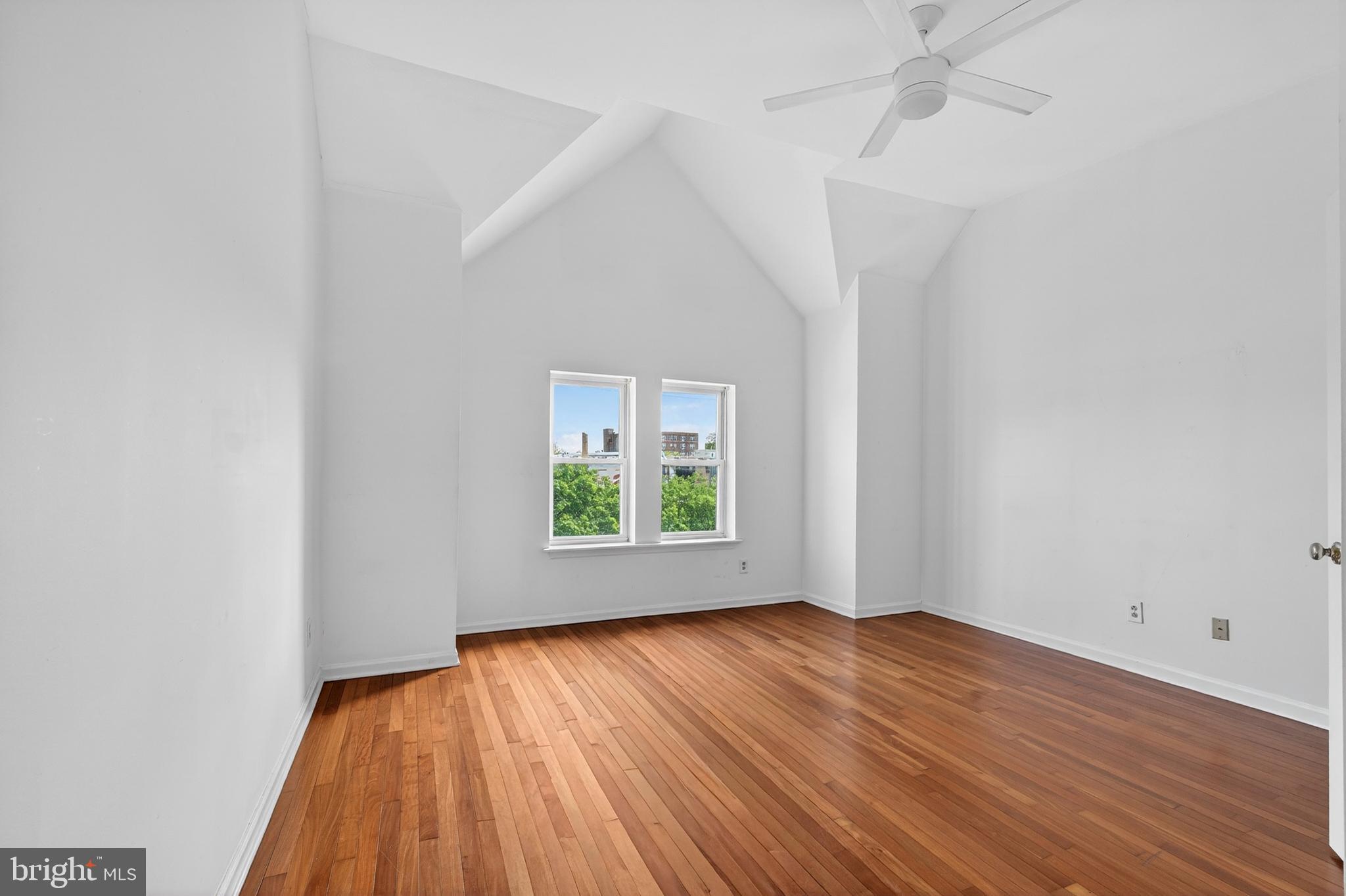 WALNUT HILL - Residential Income