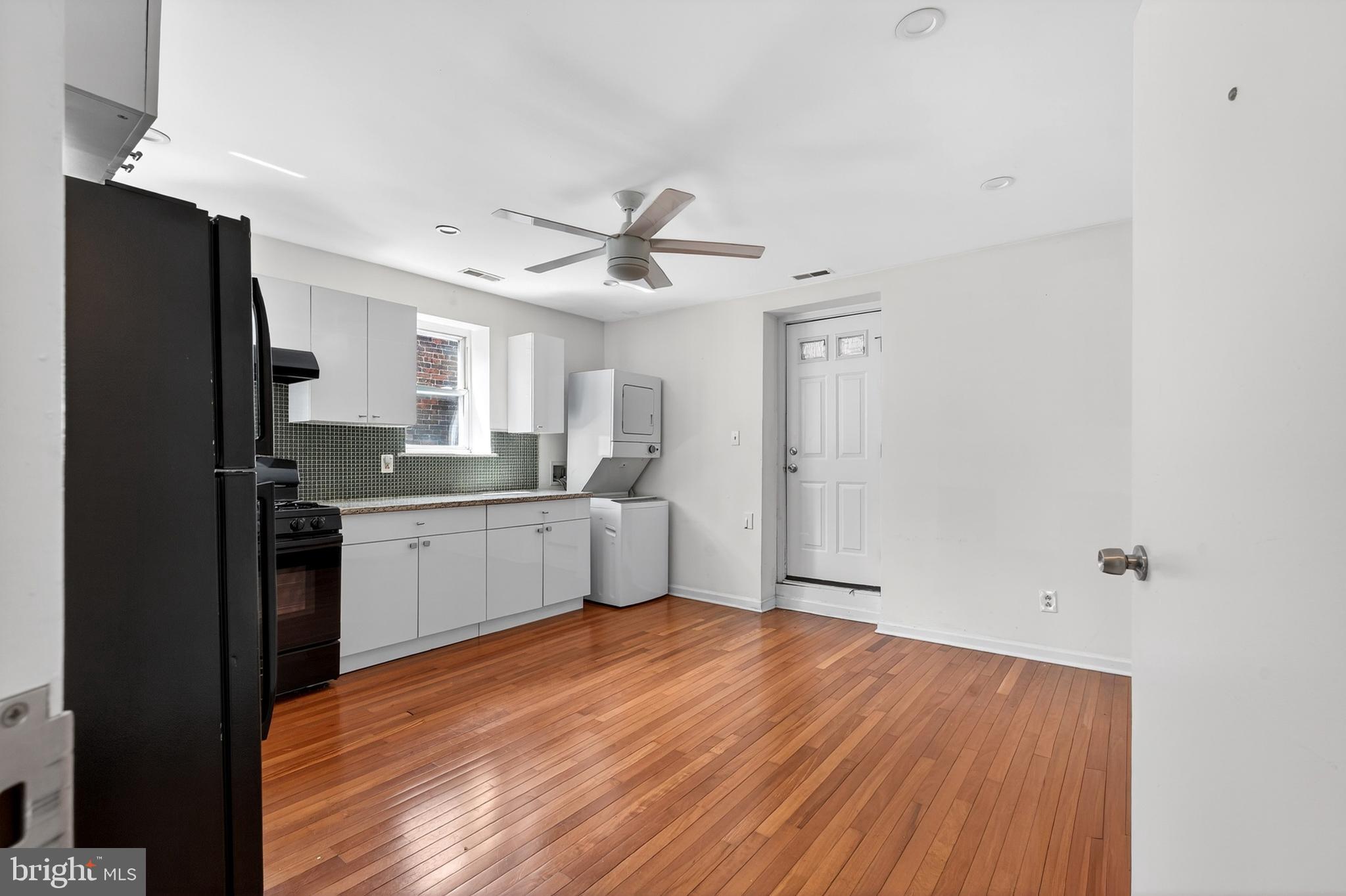 WALNUT HILL - Residential Income