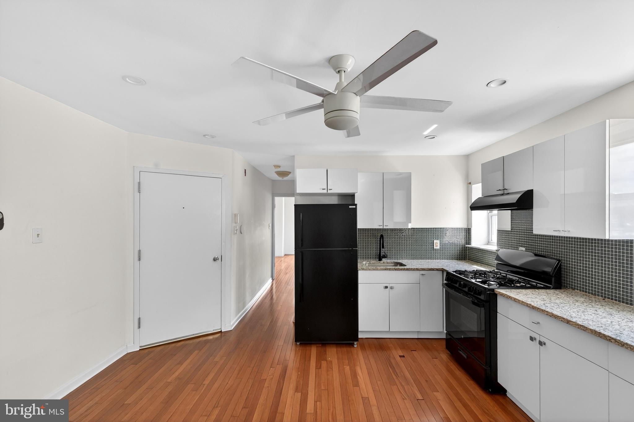 WALNUT HILL - Residential Income