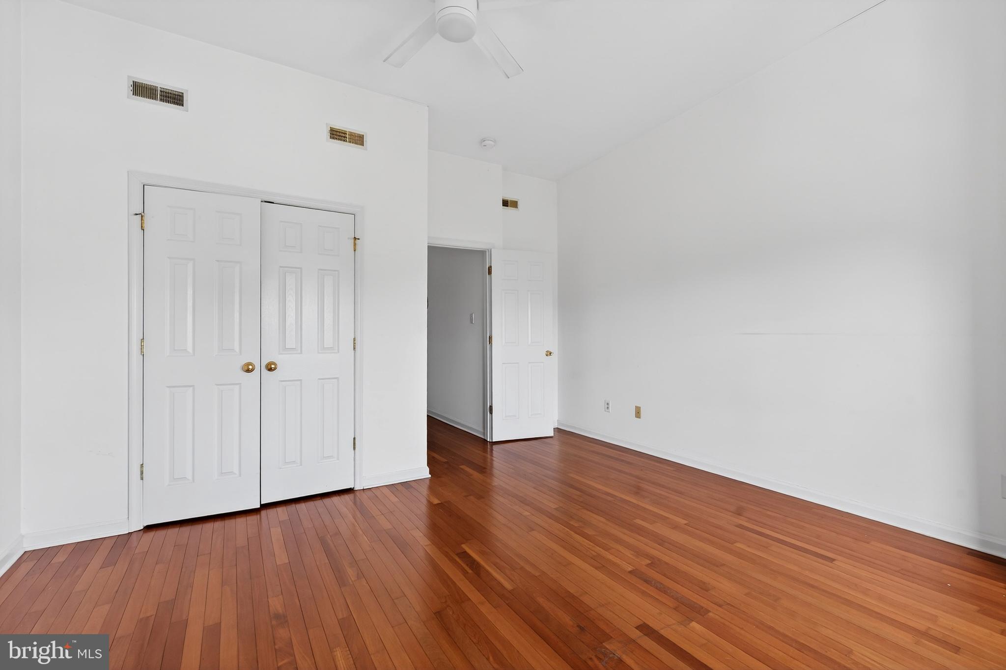 WALNUT HILL - Residential Income