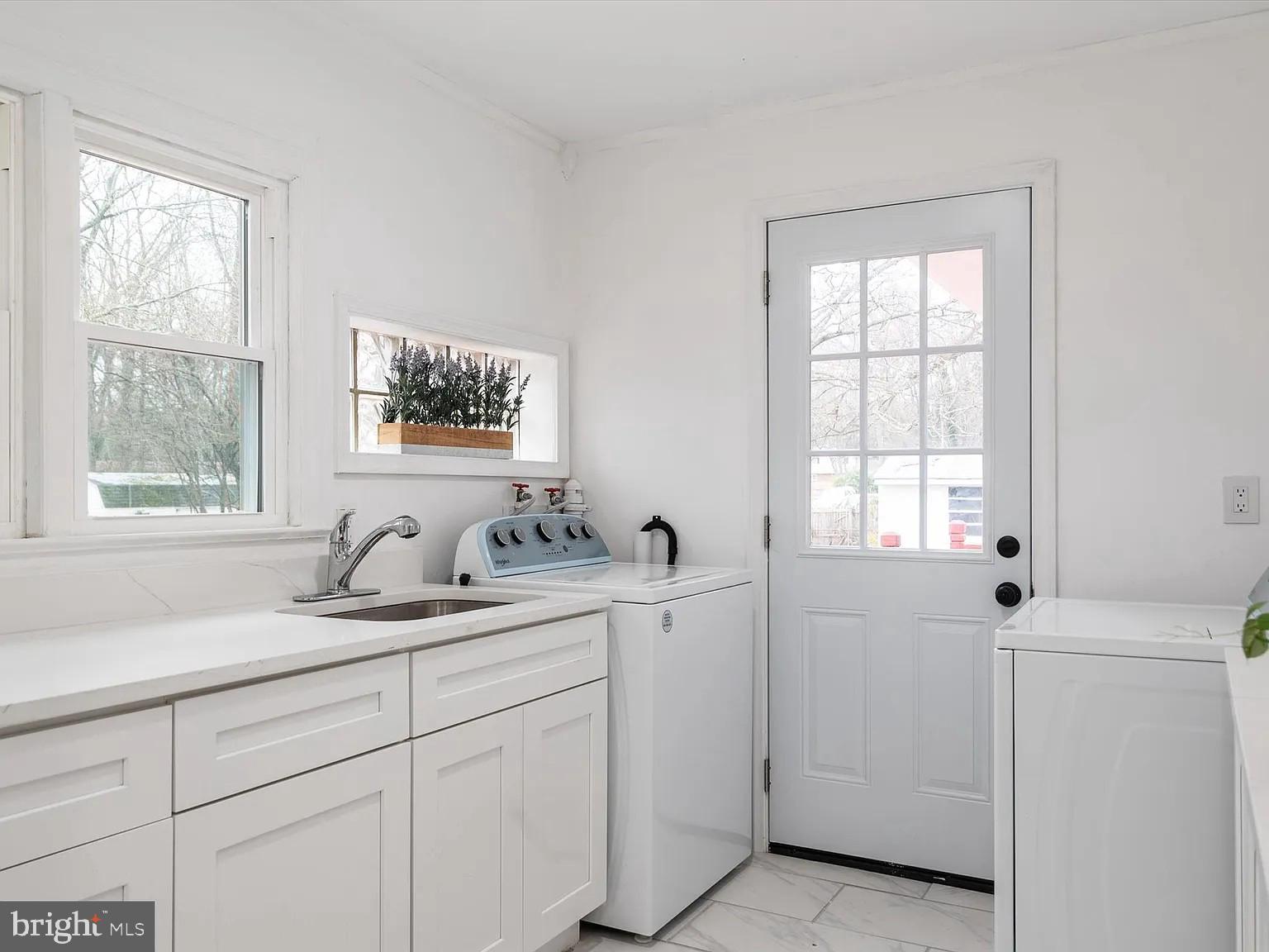 E L DAVIS - Residential