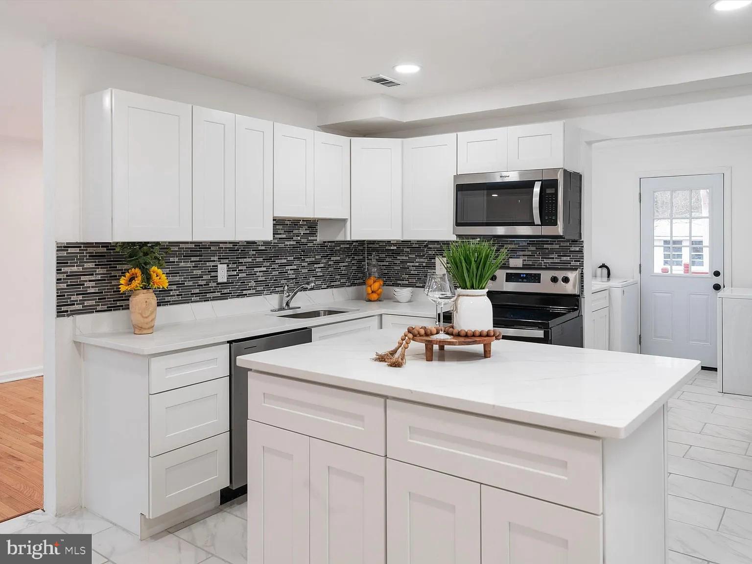 E L DAVIS - Residential