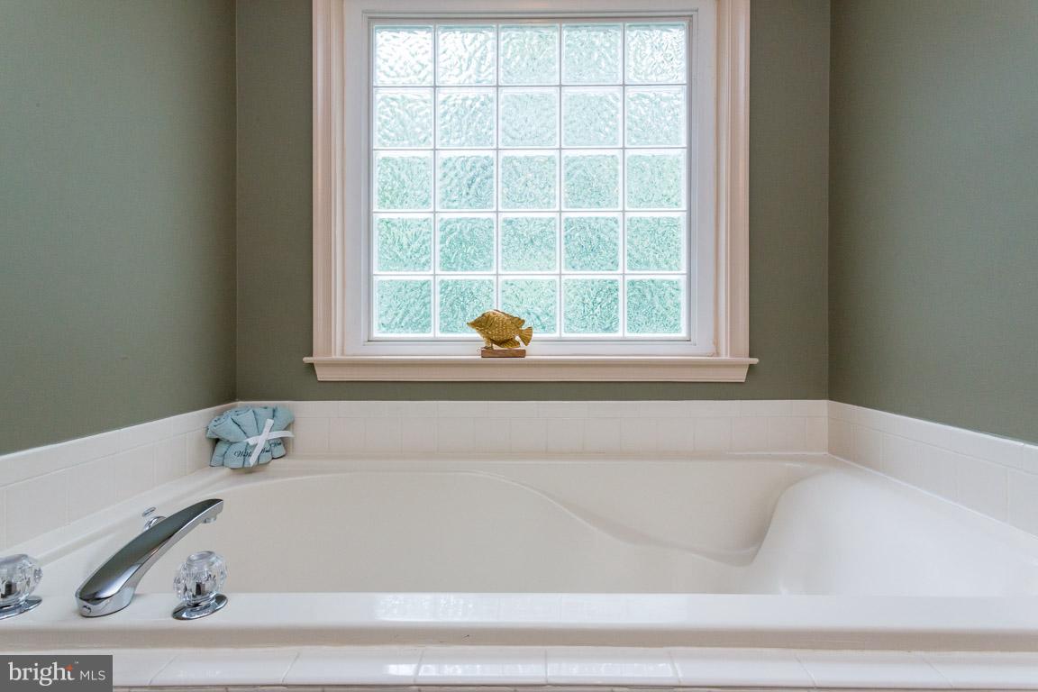 ARBOR GLEN - Residential