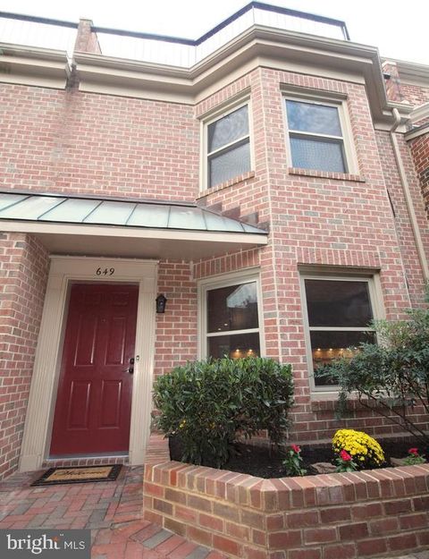 649 N TAZEWELL STREET ARLINGTON VA 22203