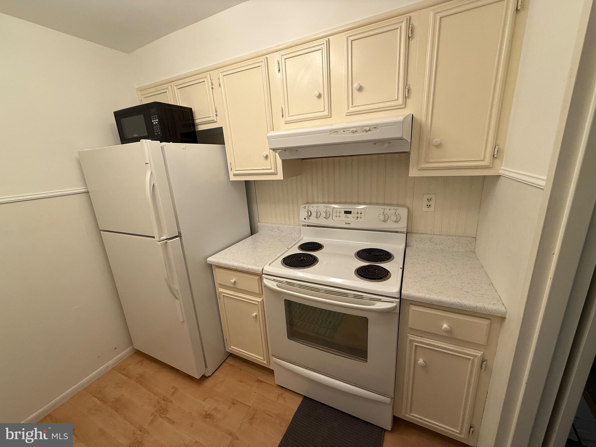 HICKORY HILL - Residential