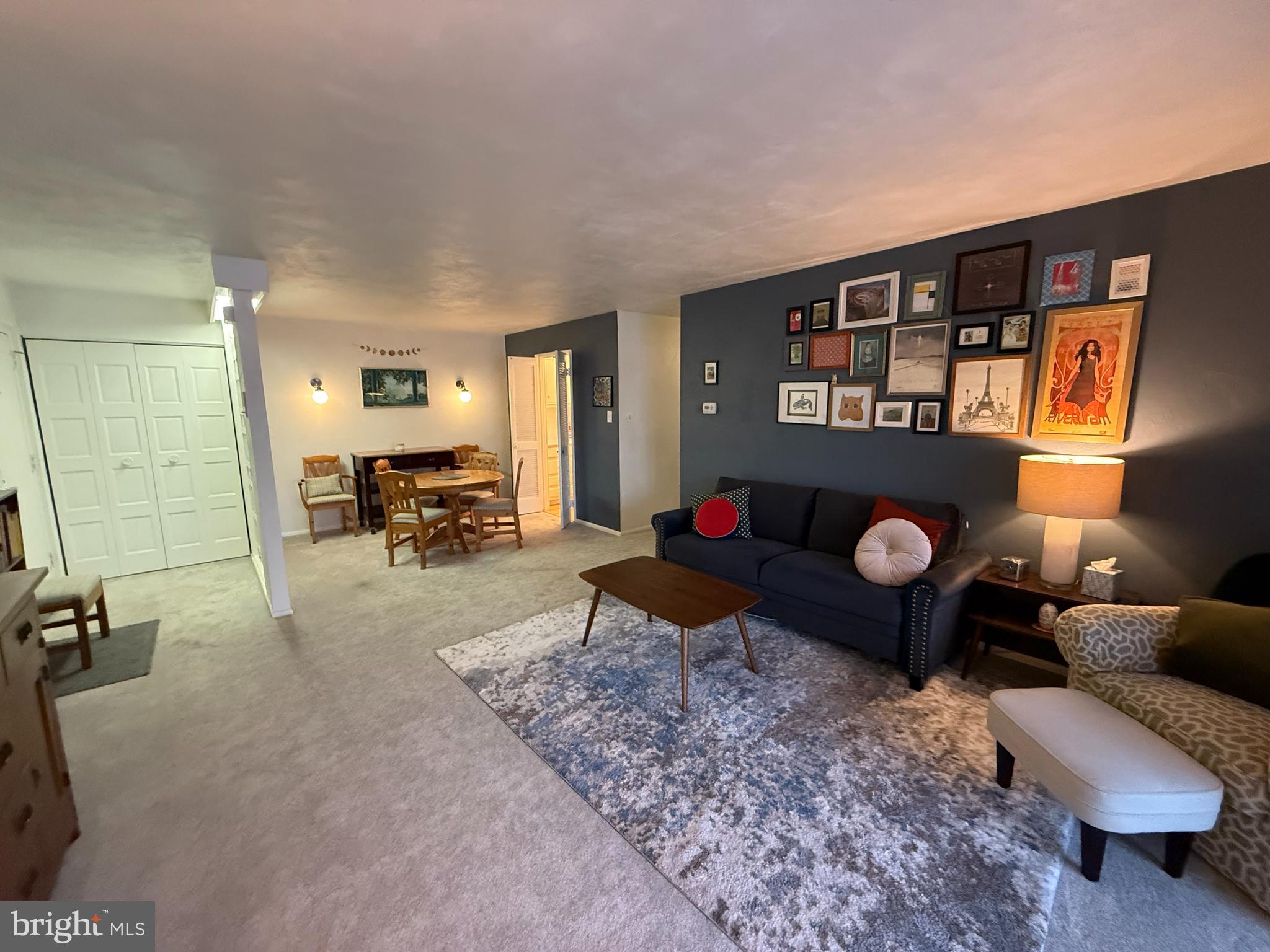 HICKORY HILL - Residential