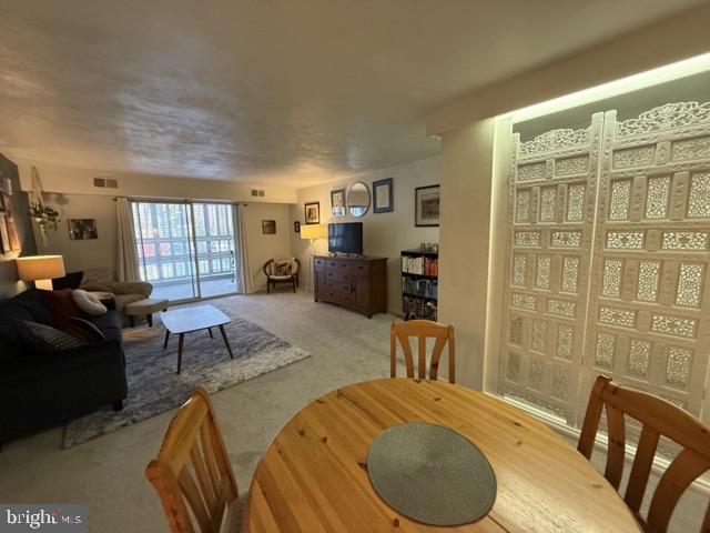 HICKORY HILL - Residential