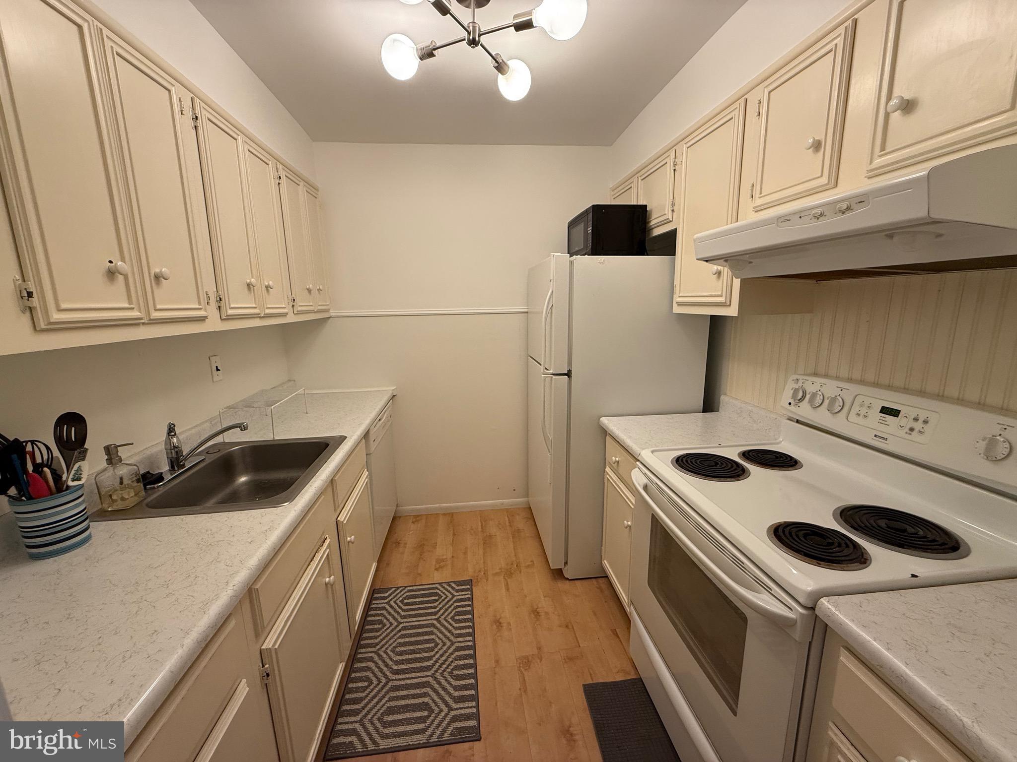 510 N LEMON STREET C-11
