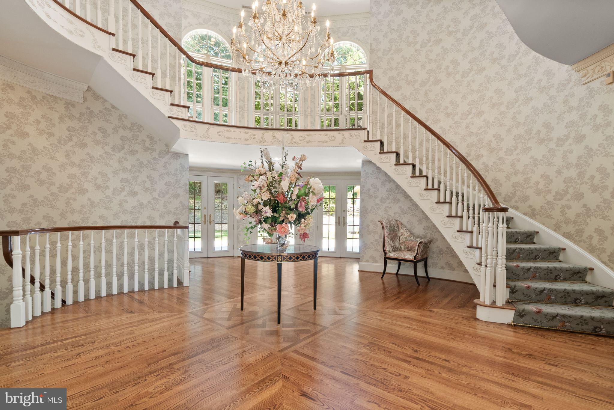 FALCONHURST - Residential