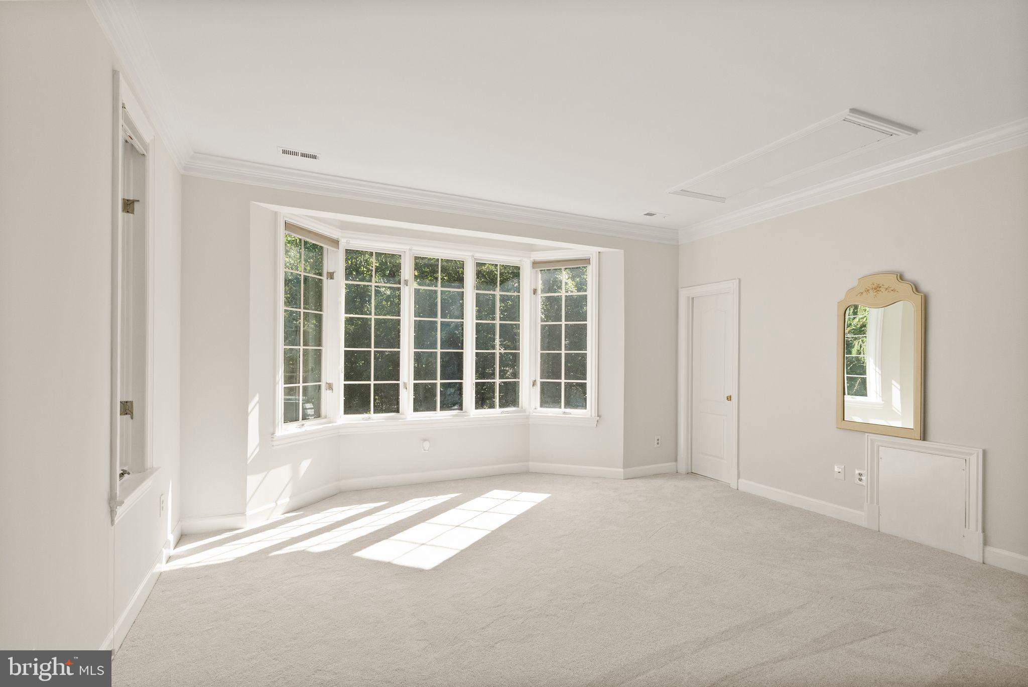 FALCONHURST - Residential