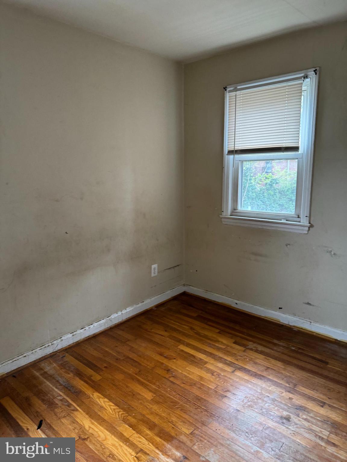 IVERSON VILLAGE - Residential