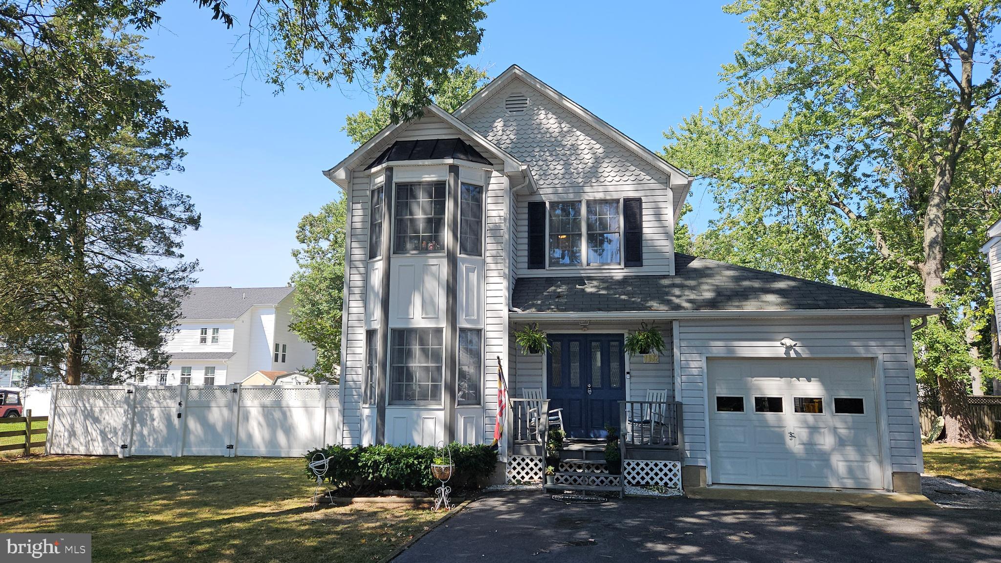 CEDARHURST ON THE BAY - Residential