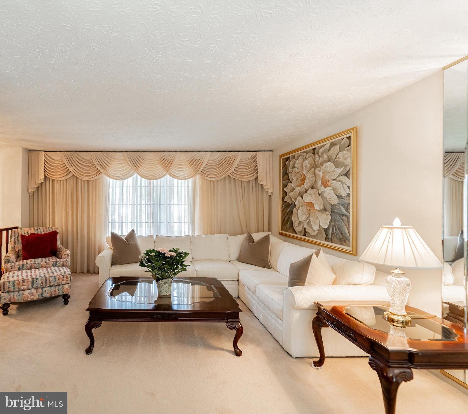 OAK SPRINGS - Residential