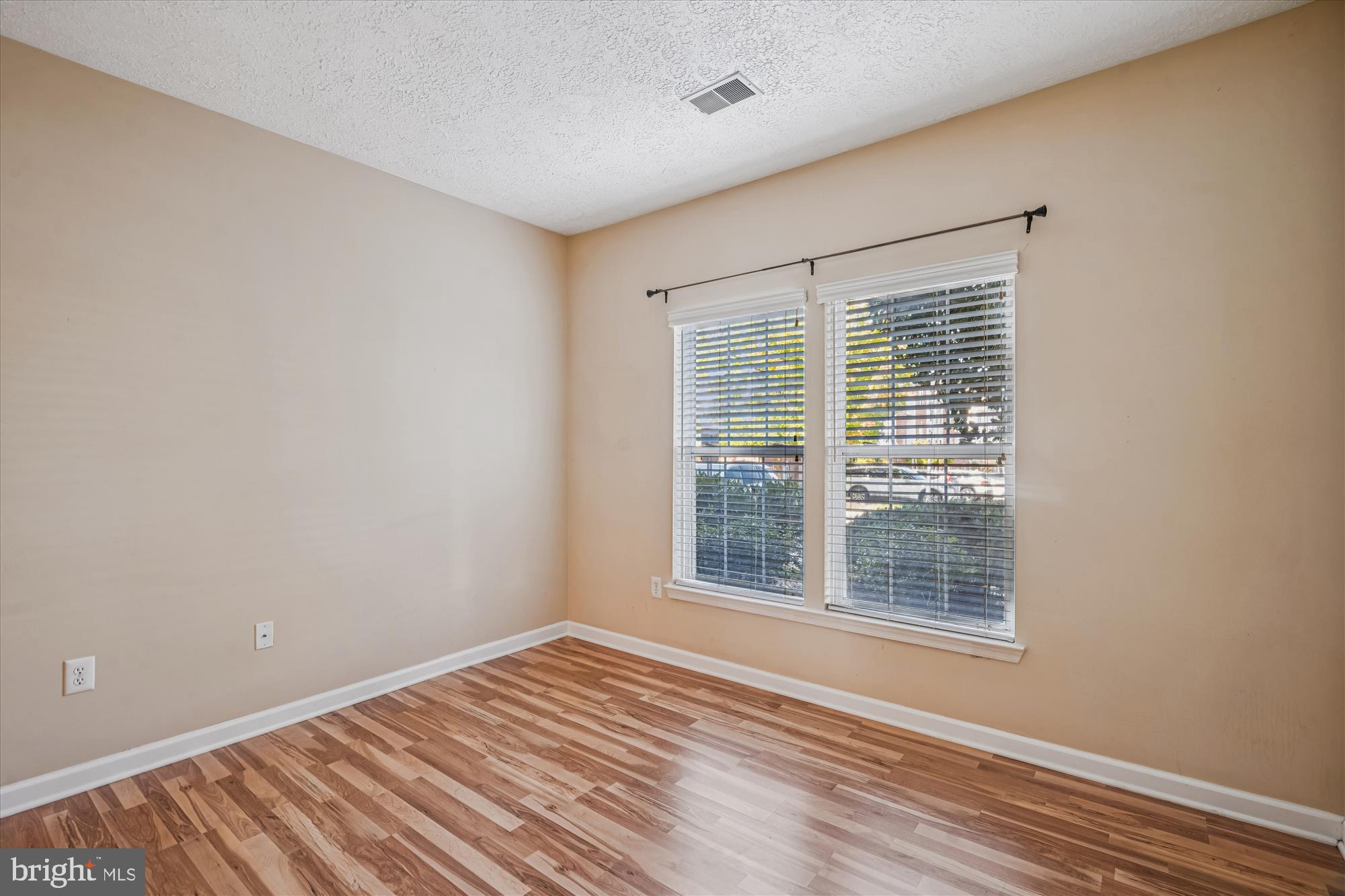 CHESTNUT TERRACE - Residential