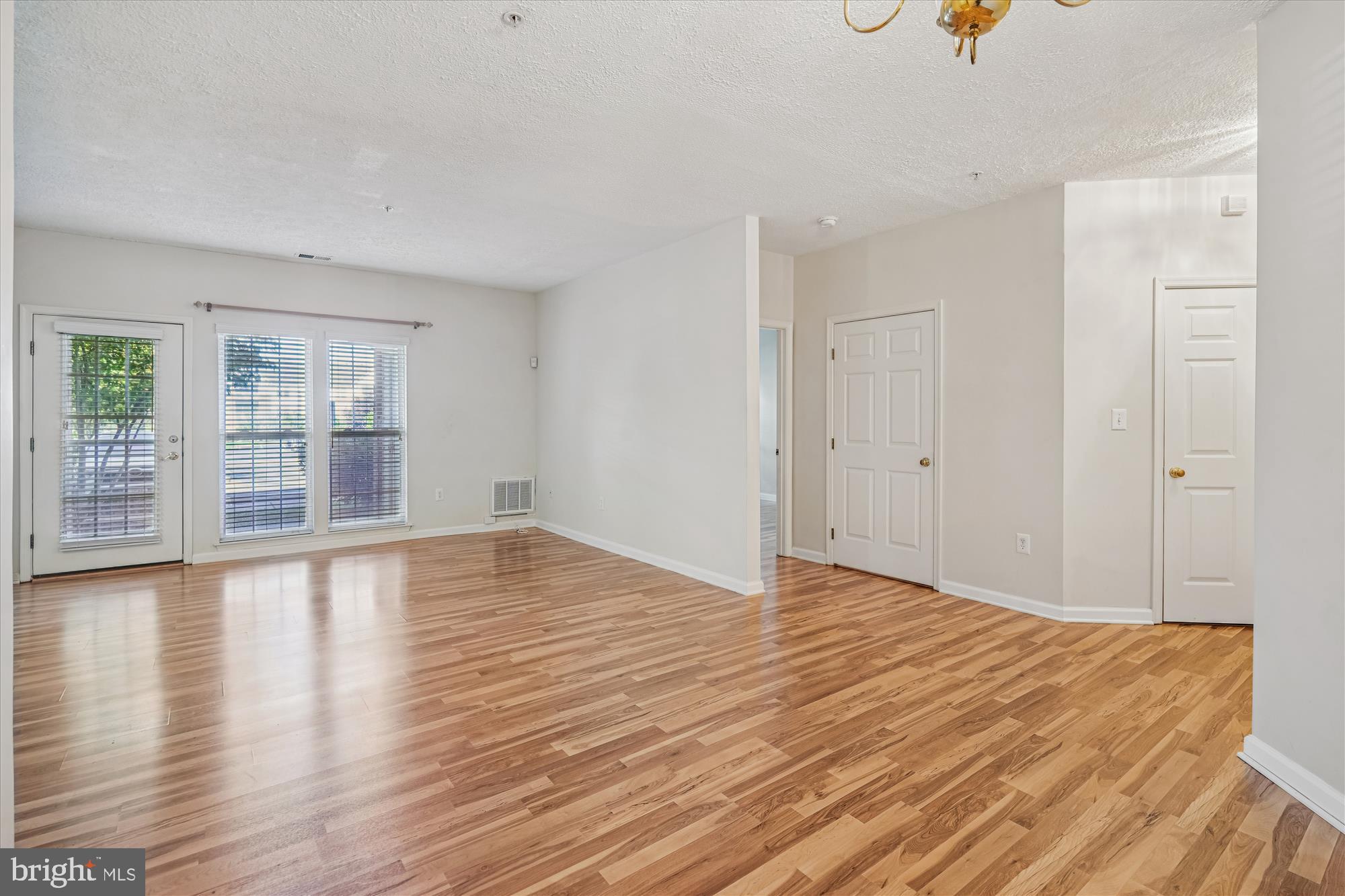 CHESTNUT TERRACE - Residential