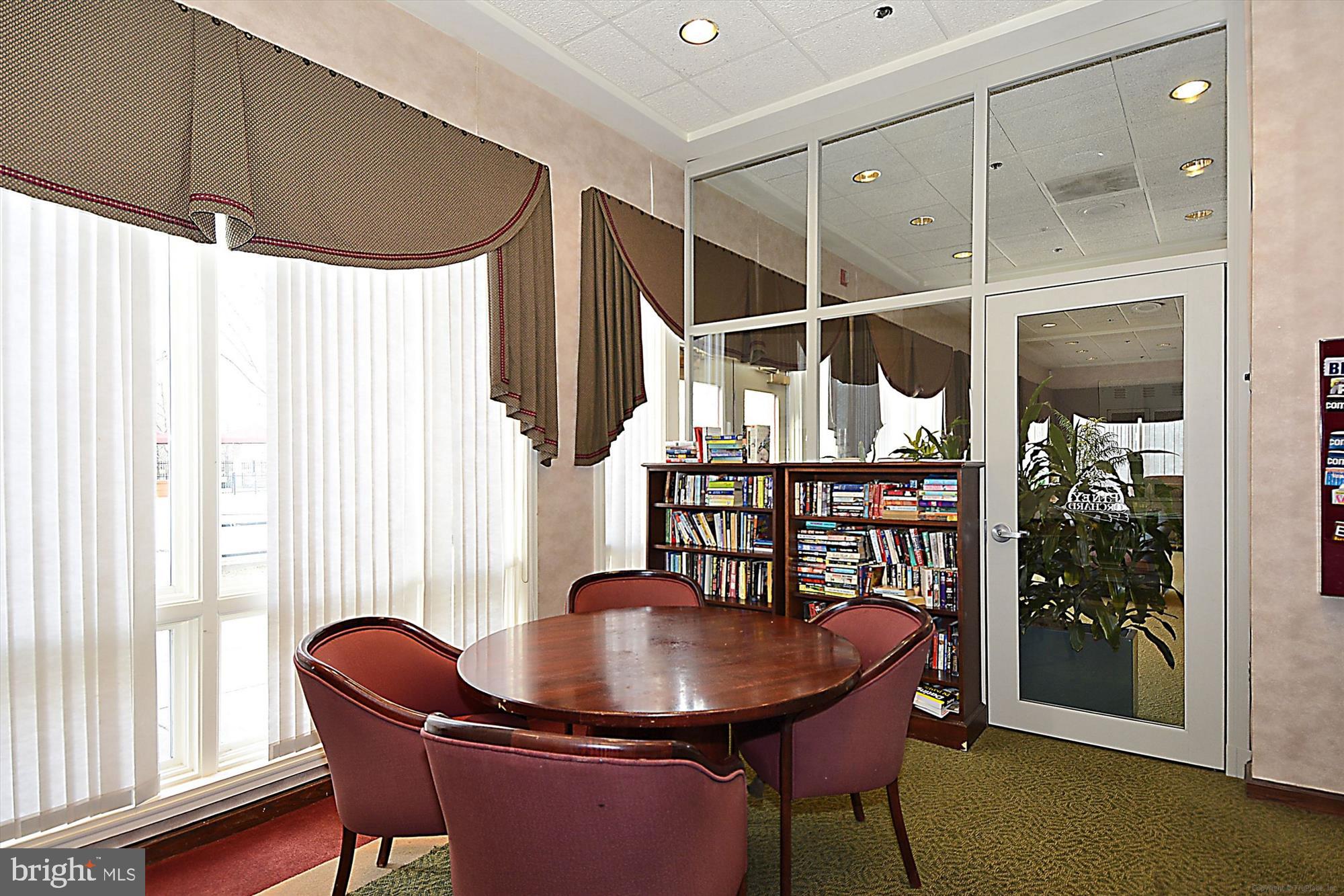 CHESTNUT TERRACE - Residential