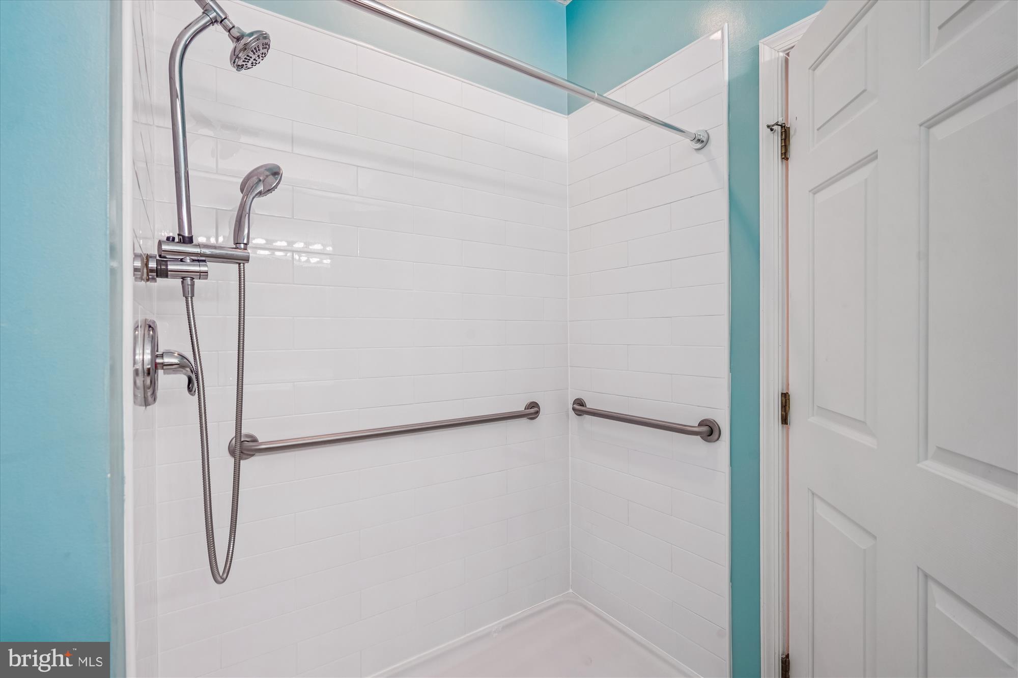 CHESTNUT TERRACE - Residential