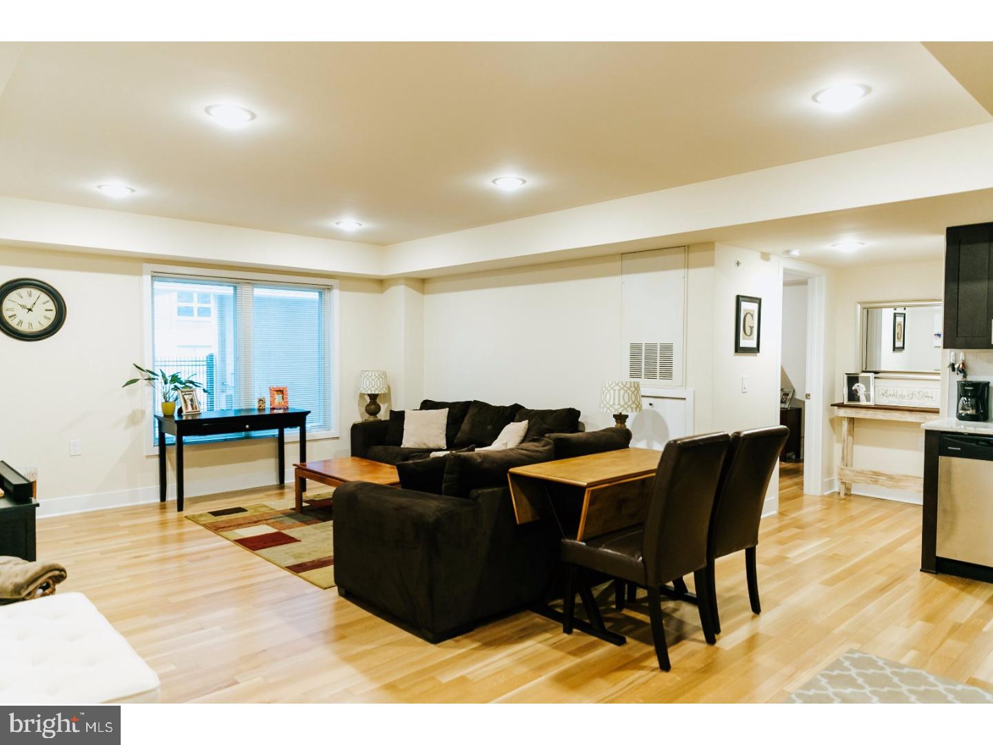 GRADUATE HOSPITAL - Commercial Sale