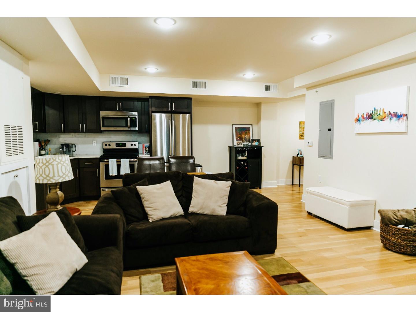 GRADUATE HOSPITAL - Commercial Sale