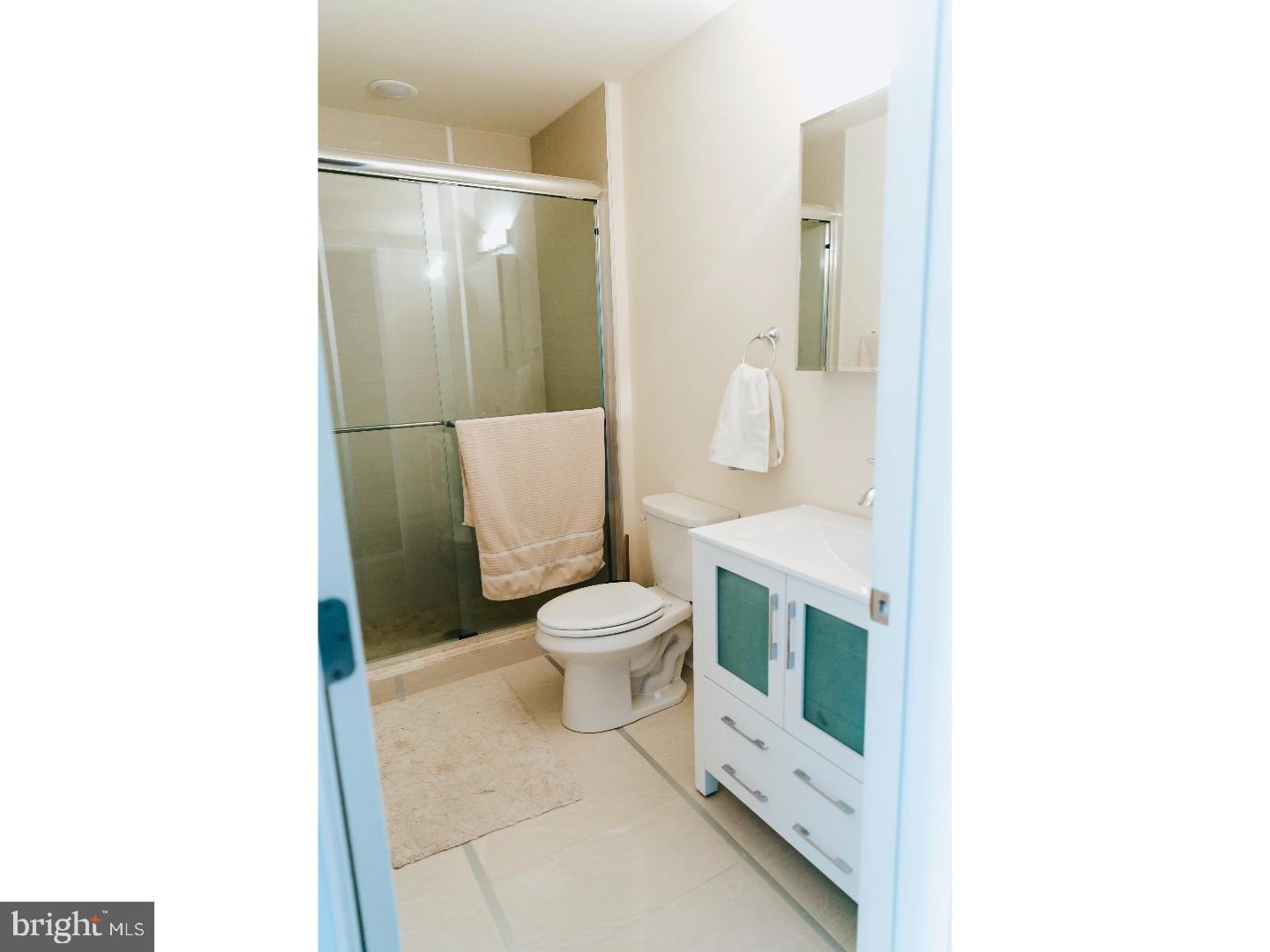 GRADUATE HOSPITAL - Commercial Sale