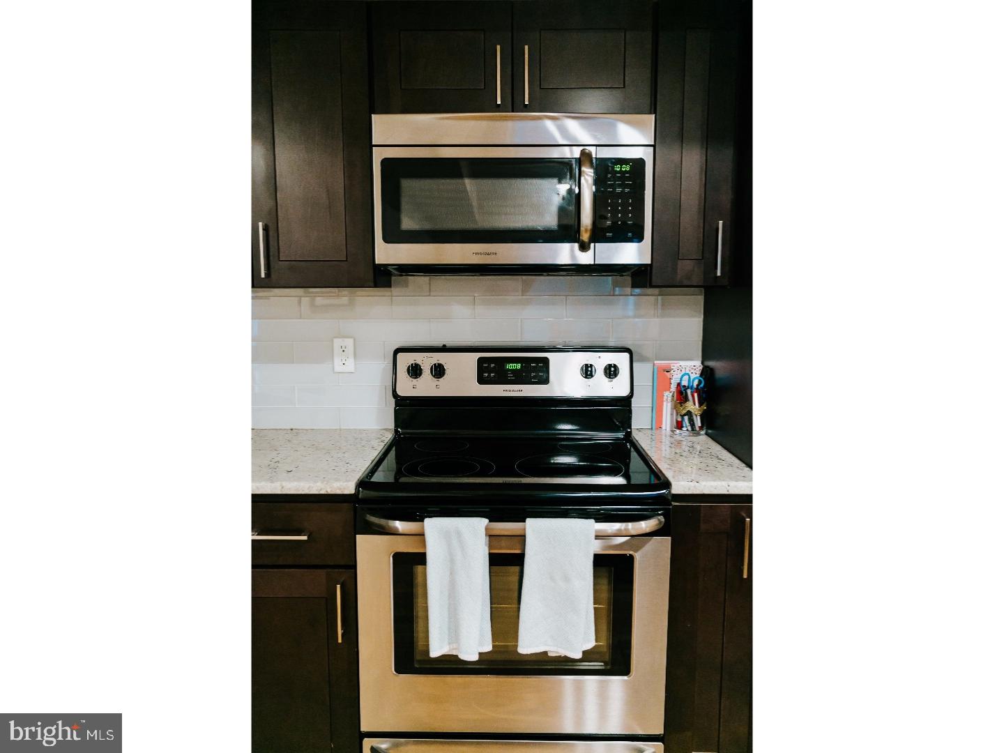 GRADUATE HOSPITAL - Commercial Sale