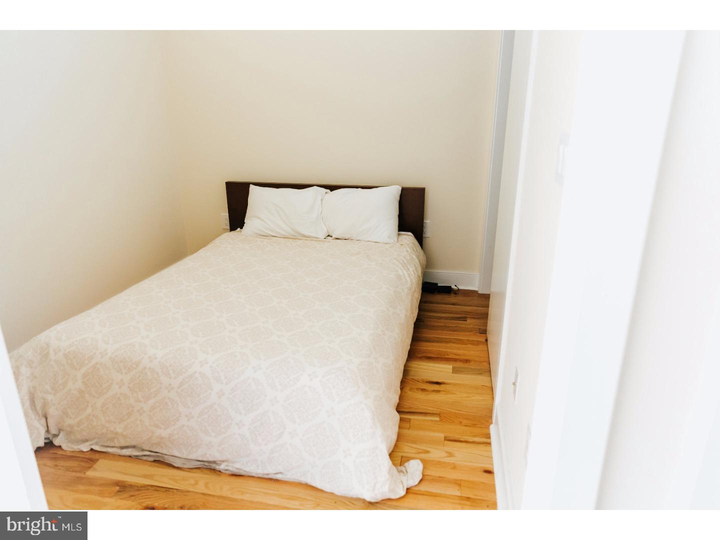 GRADUATE HOSPITAL - Commercial Sale