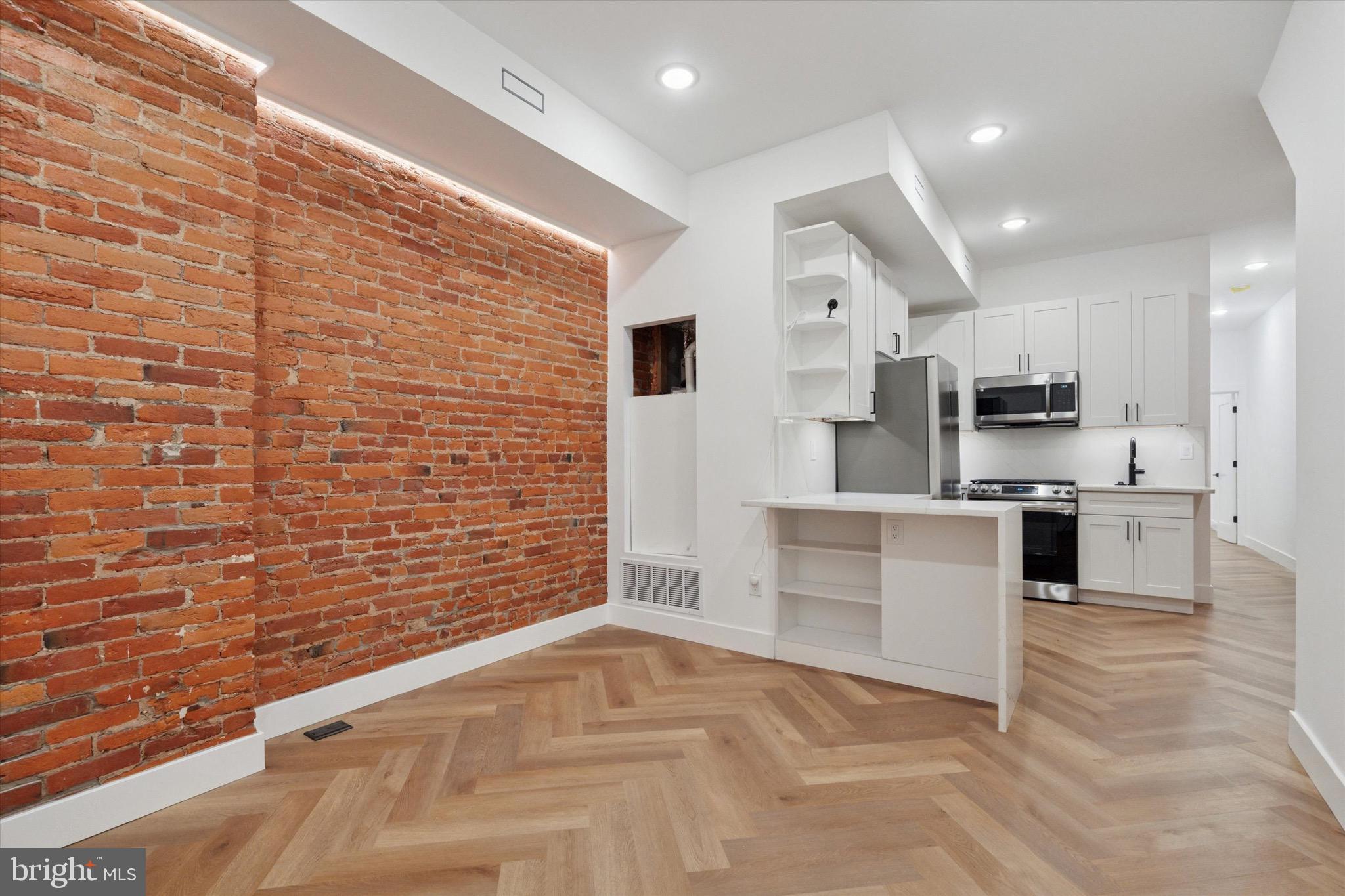 NEWBOLD - Residential Lease