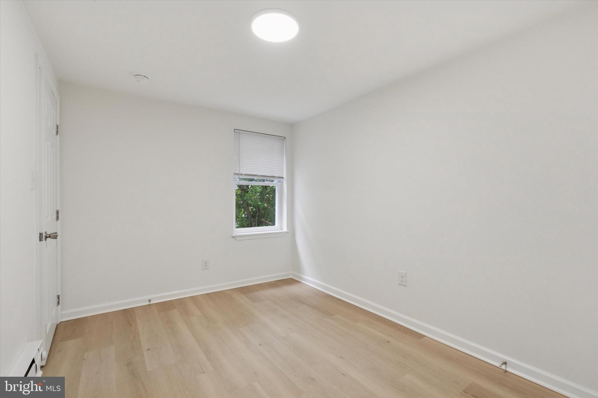 MANTUA - Residential