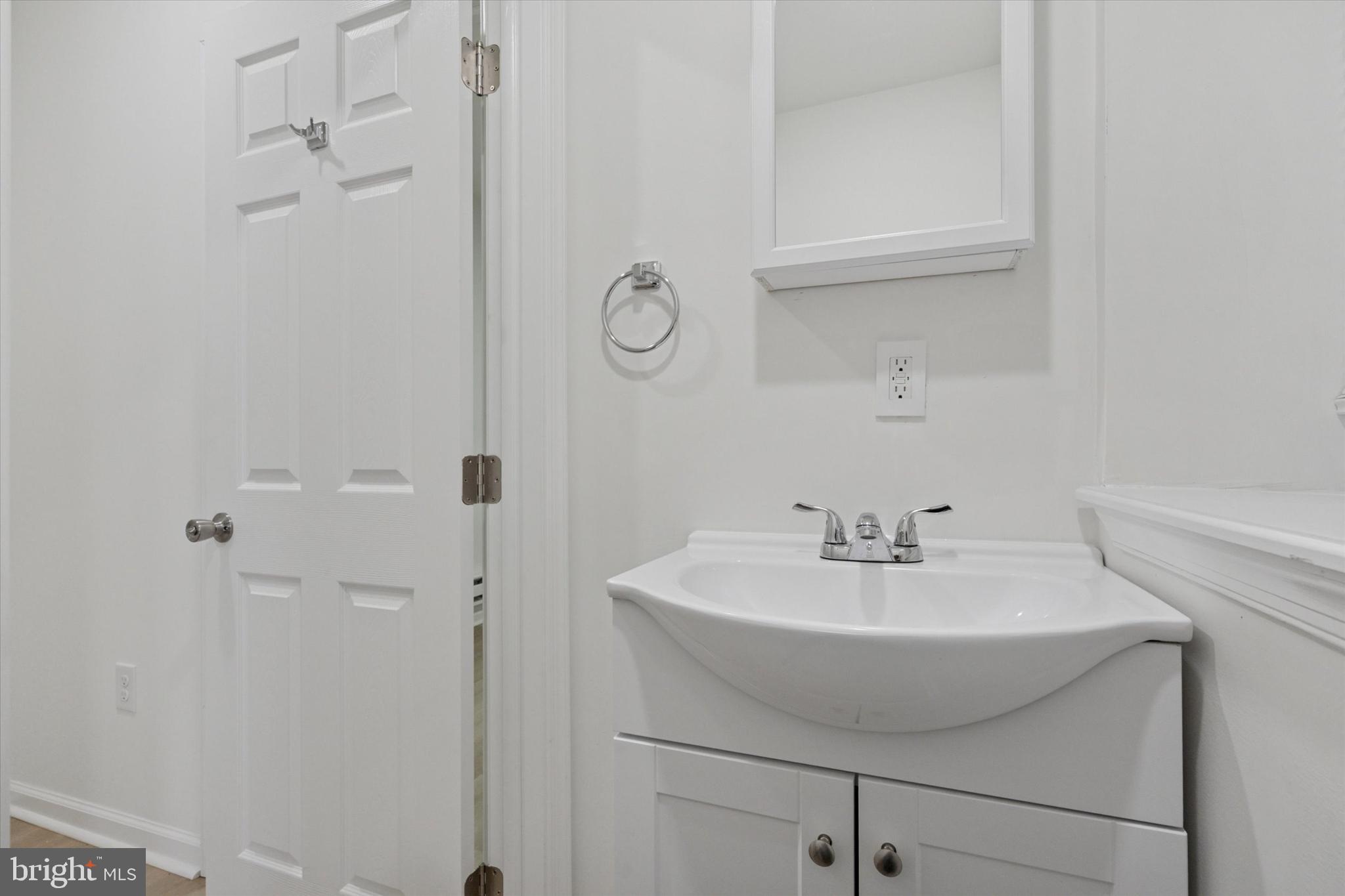 MANTUA - Residential