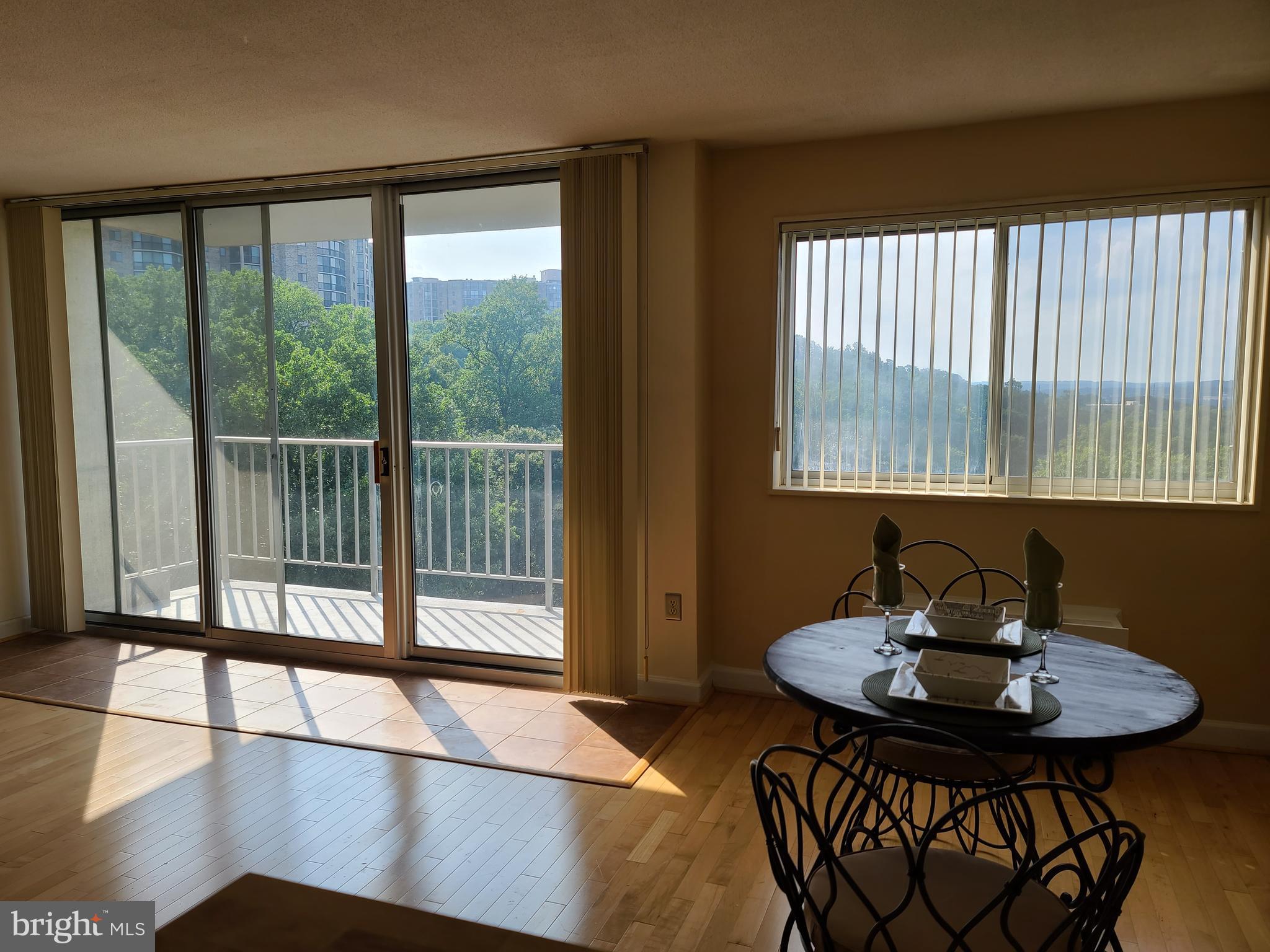 HUNTING CREEK CLUB CONDOMINIUMS - Residential