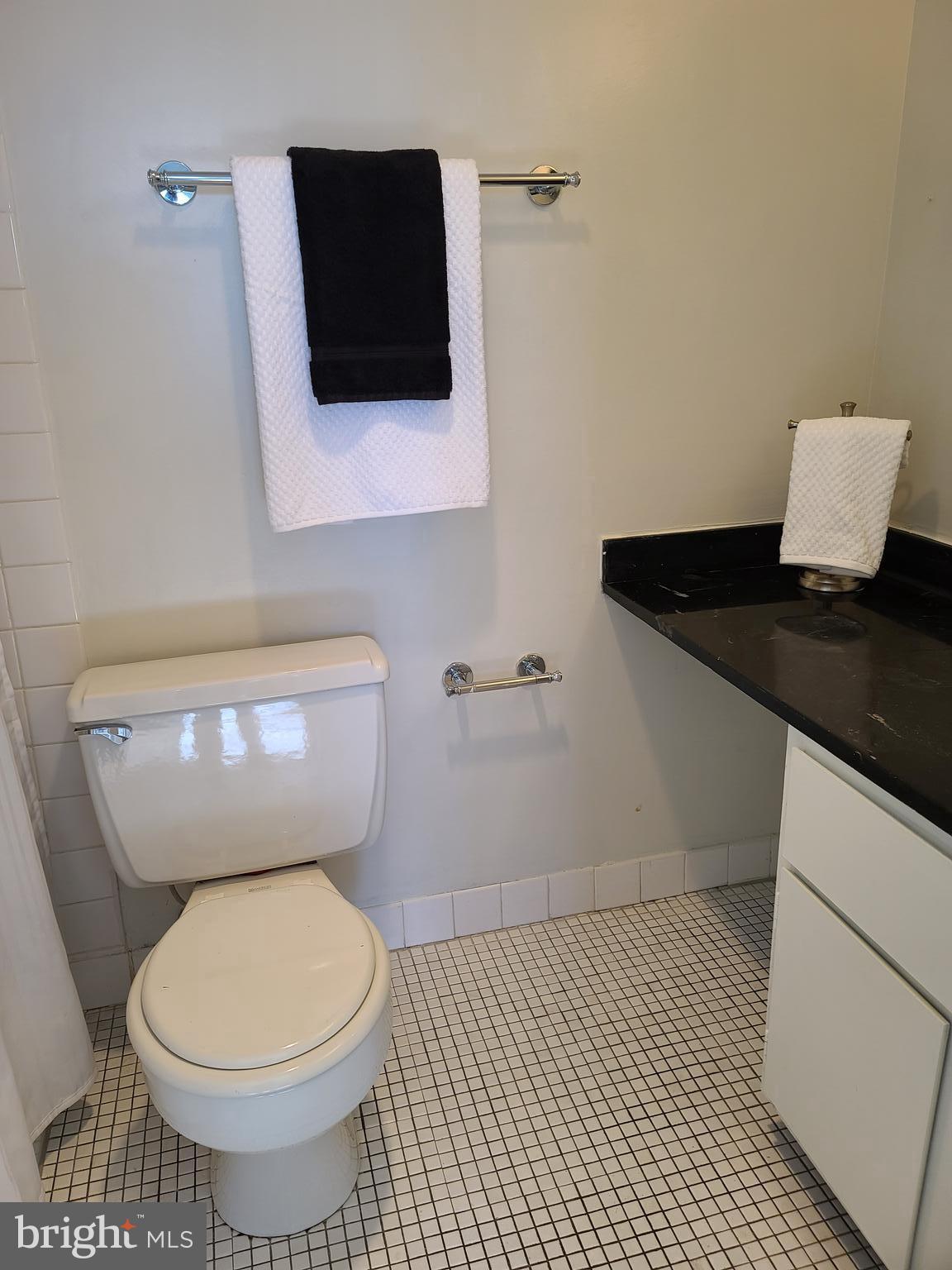 HUNTING CREEK CLUB CONDOMINIUMS - Residential