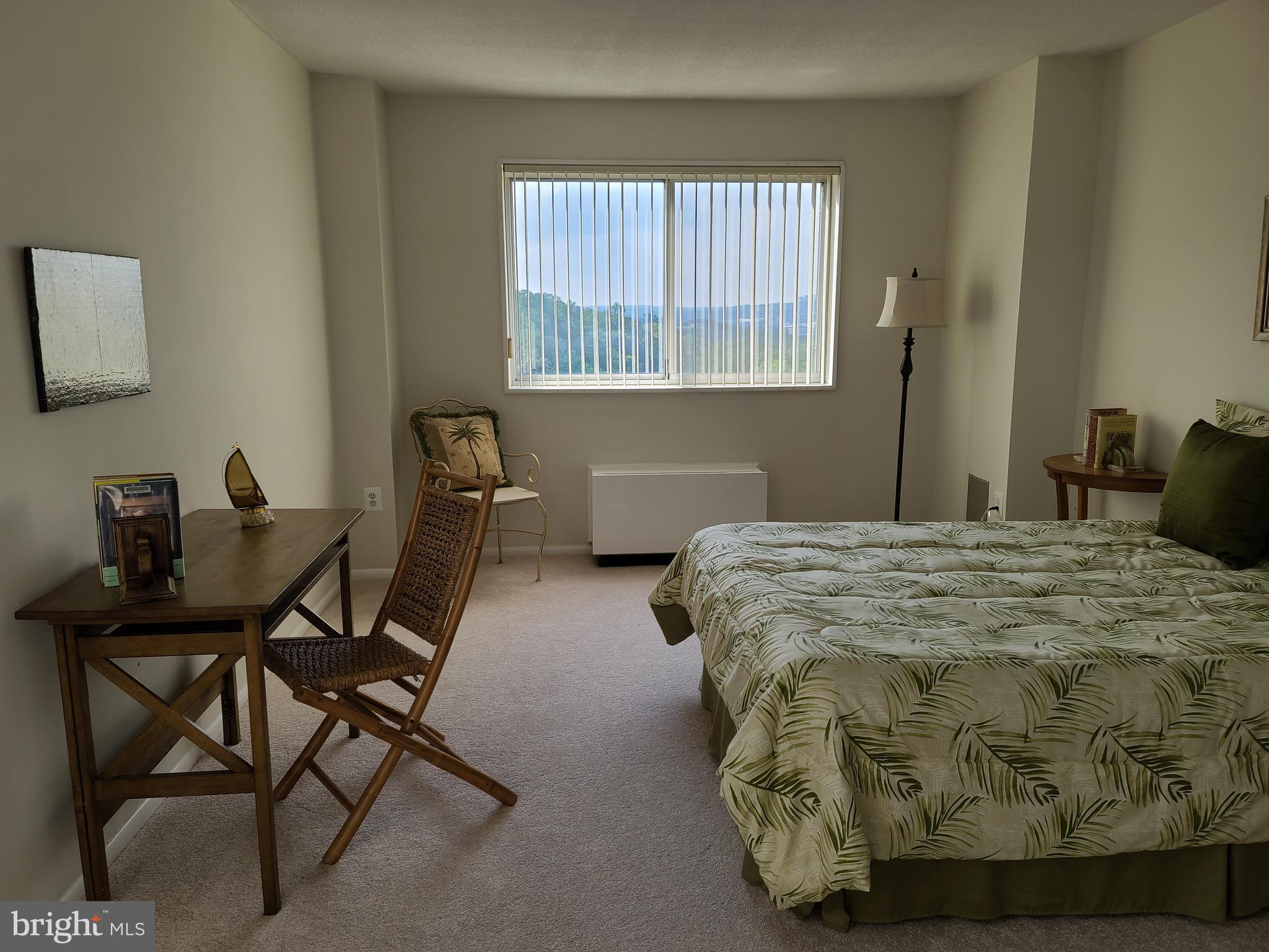 HUNTING CREEK CLUB CONDOMINIUMS - Residential