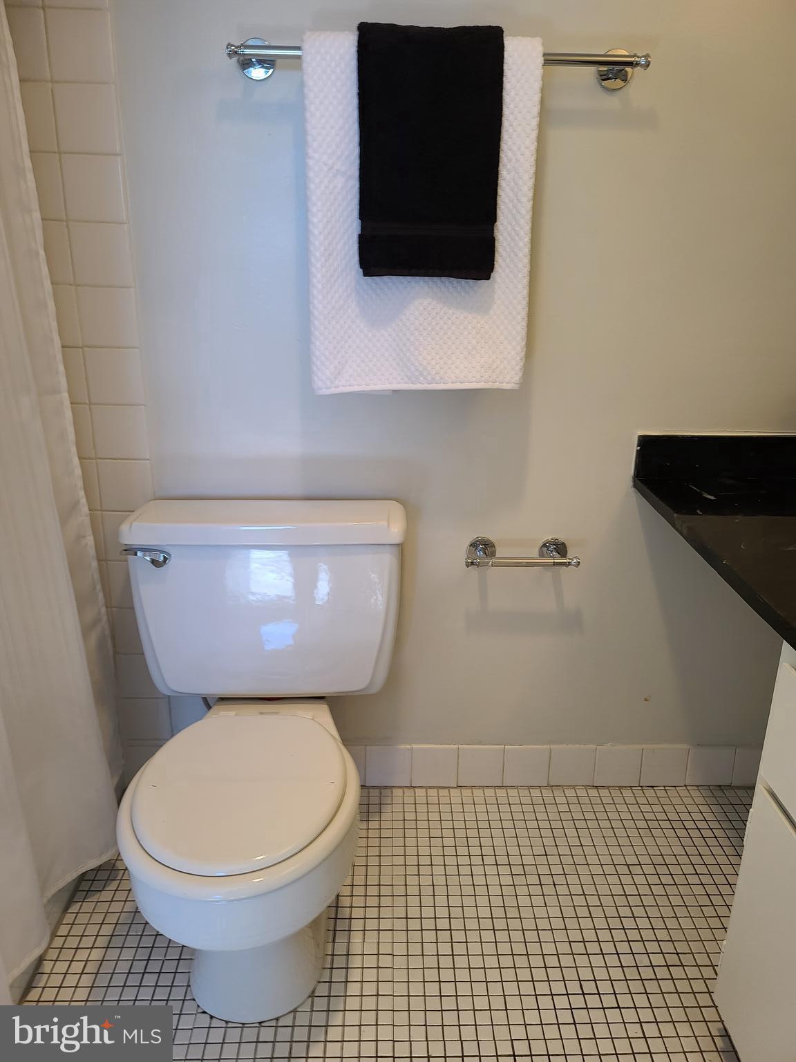 HUNTING CREEK CLUB CONDOMINIUMS - Residential