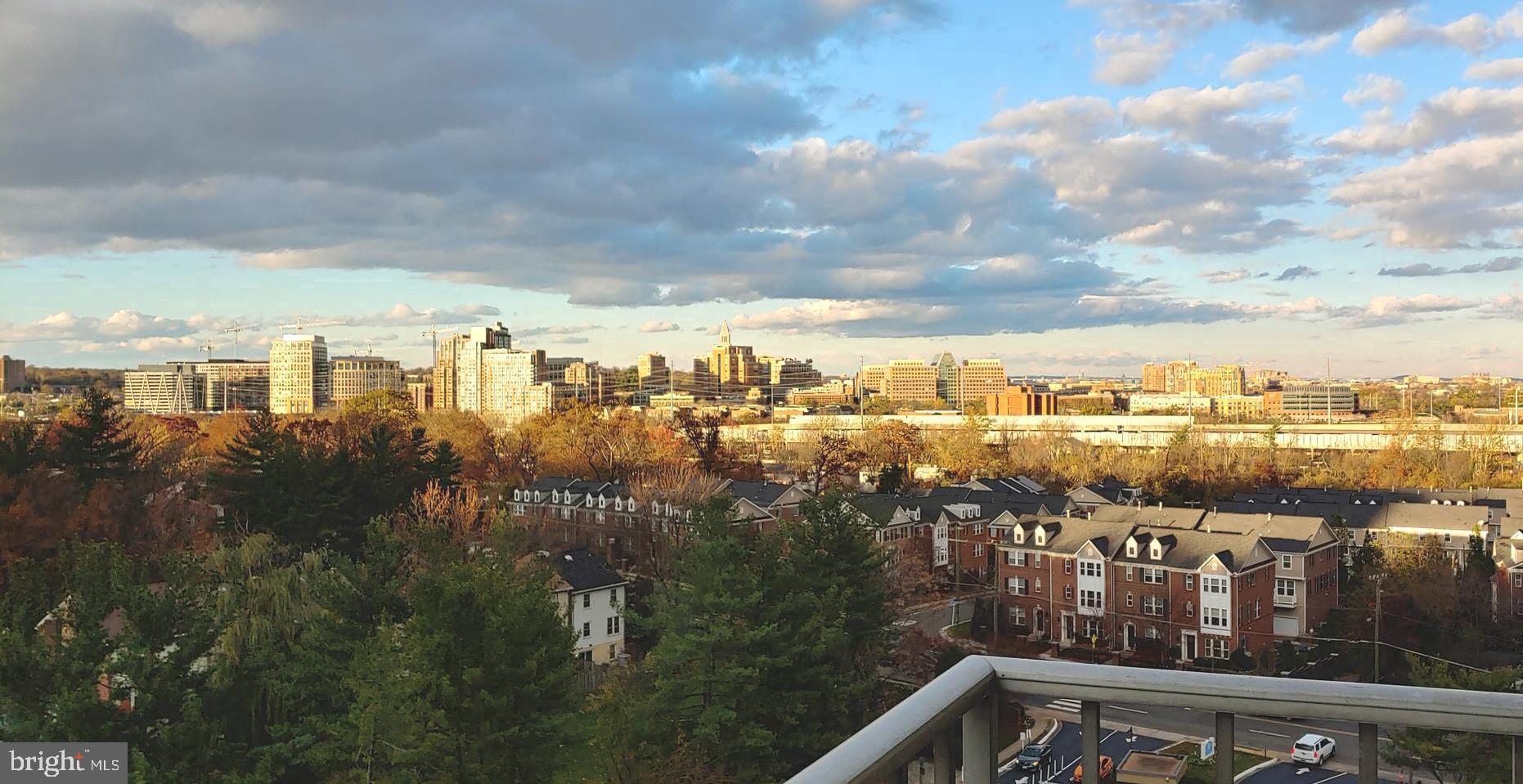 HUNTING CREEK CLUB CONDOMINIUMS - Residential