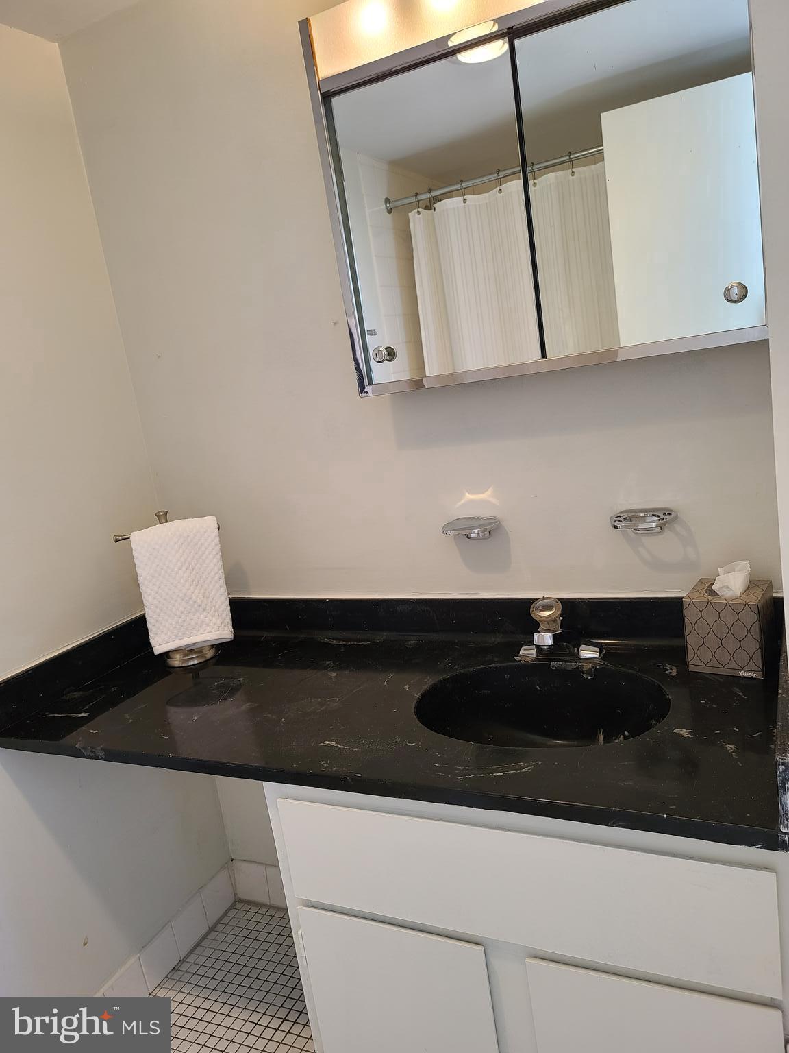 HUNTING CREEK CLUB CONDOMINIUMS - Residential