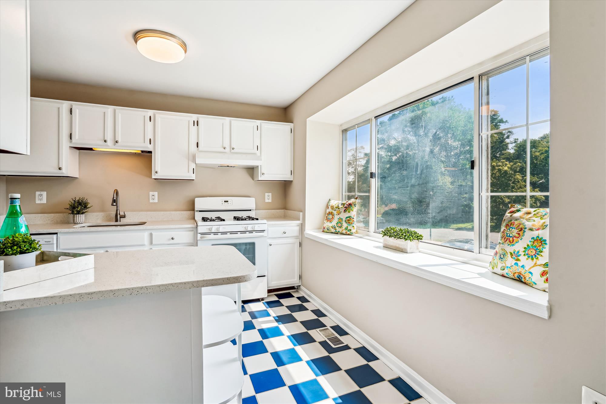 2798 HYSON LANE