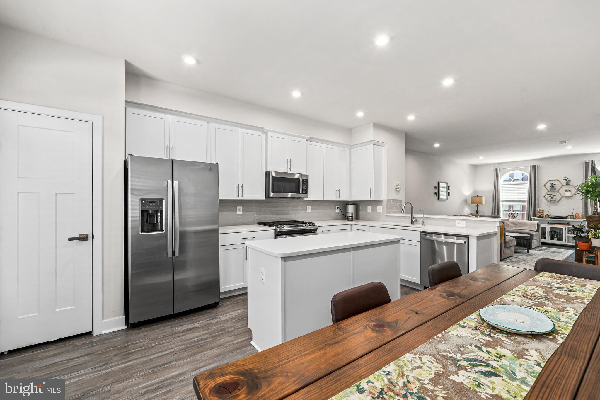 FOSTER'S GLEN - Residential