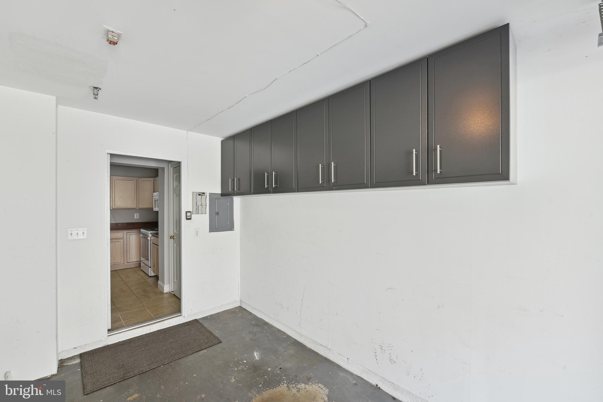 COURTLANDS AT CASCADES - Residential