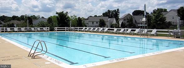 COURTLANDS AT CASCADES - Residential