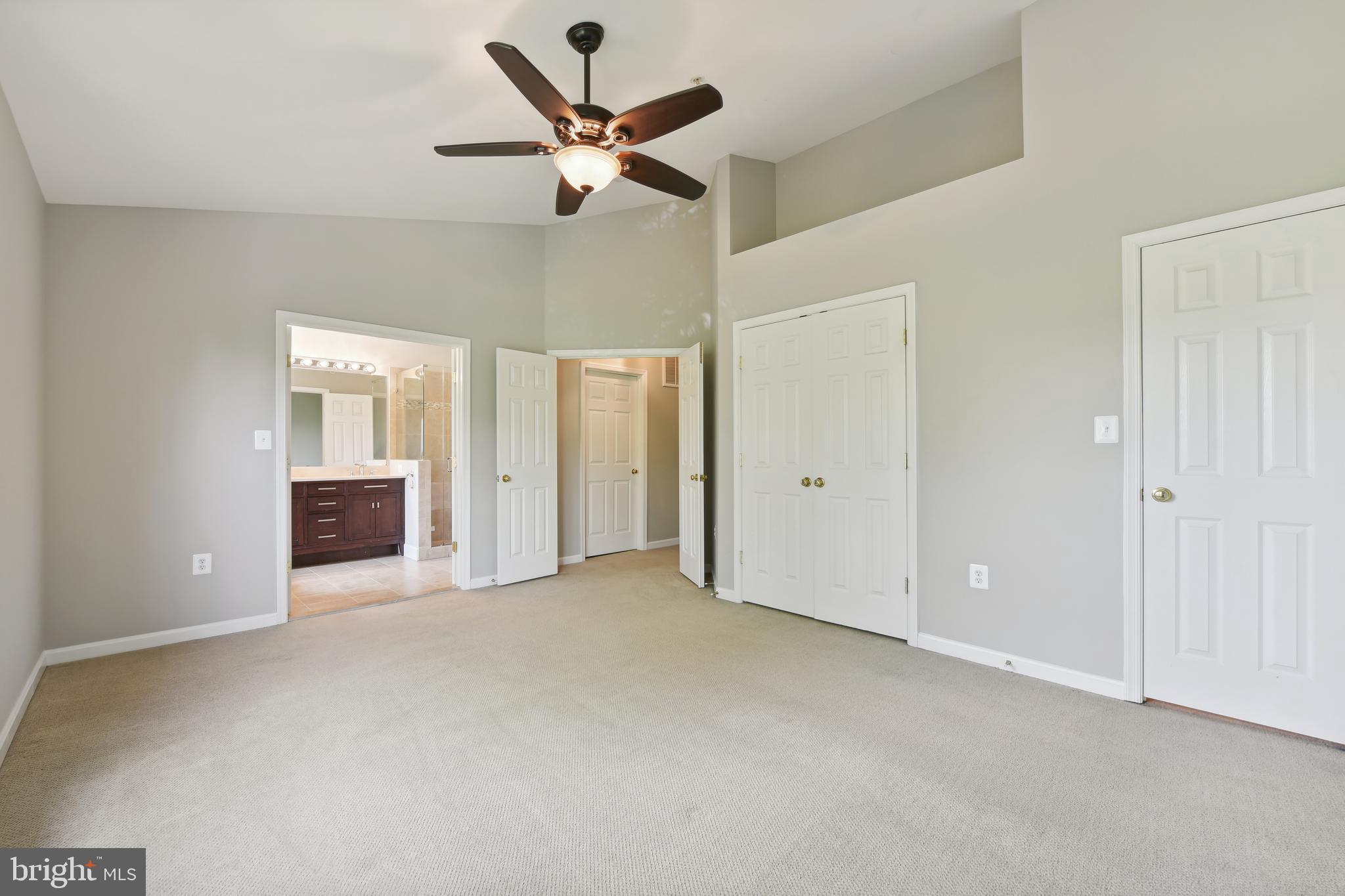 COURTLANDS AT CASCADES - Residential