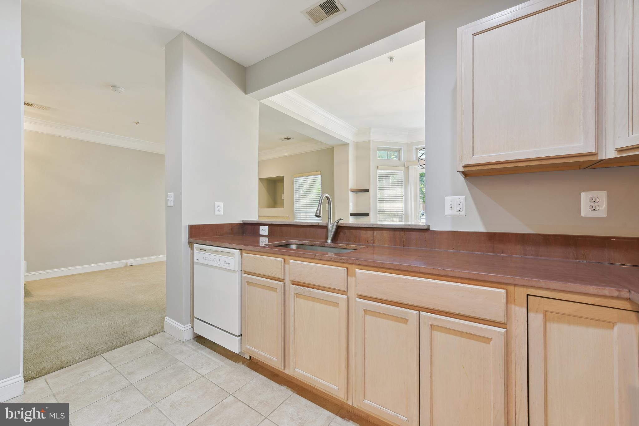 COURTLANDS AT CASCADES - Residential