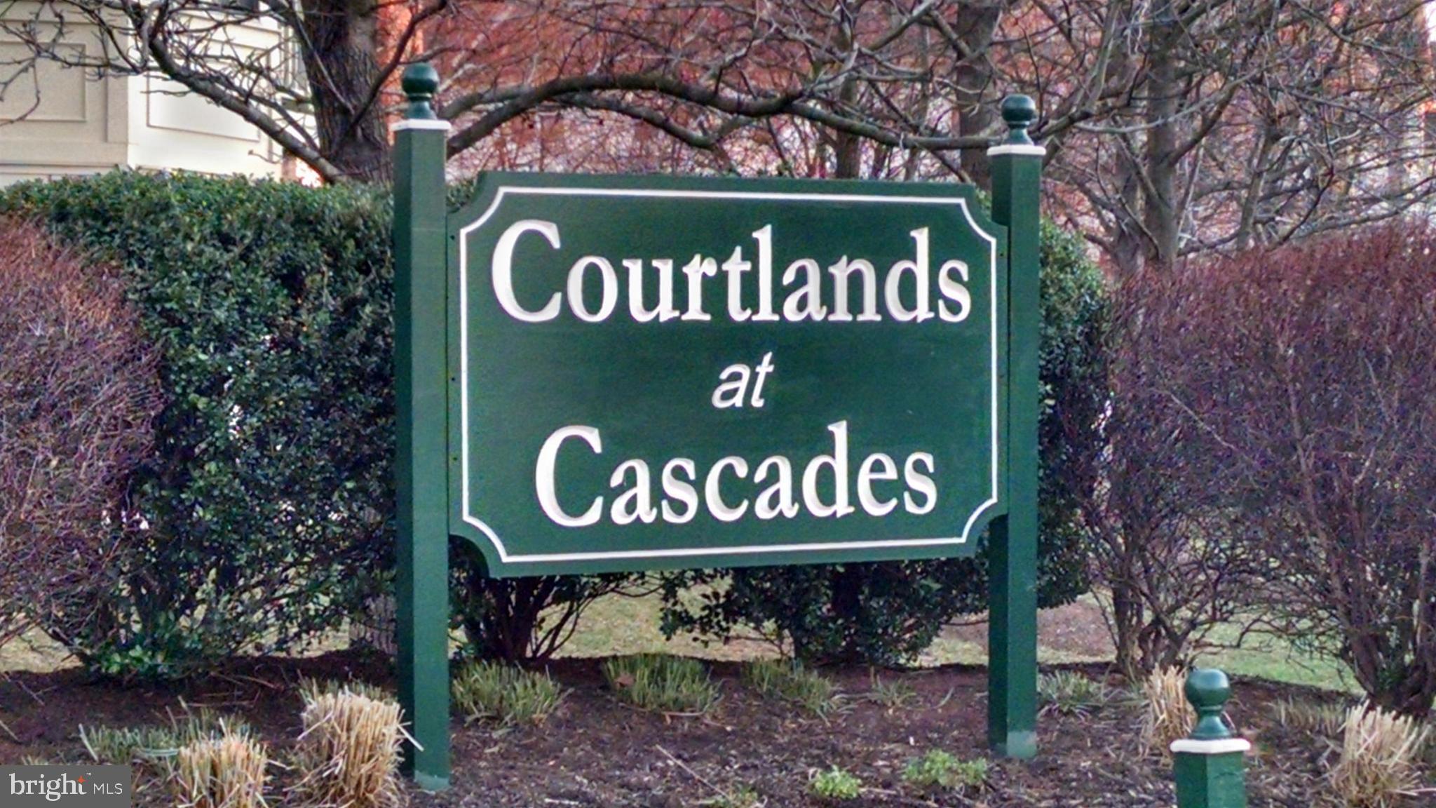 COURTLANDS AT CASCADES - Residential
