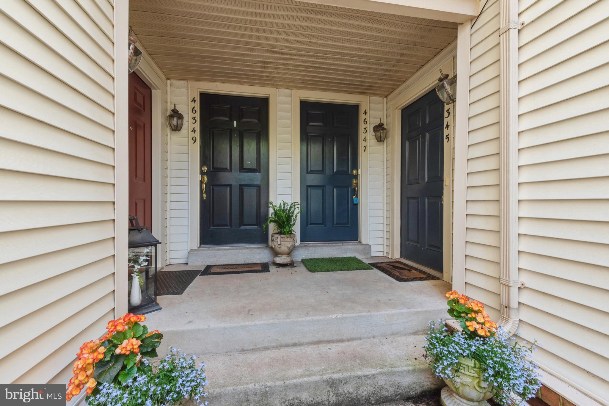 COURTLANDS AT CASCADES - Residential