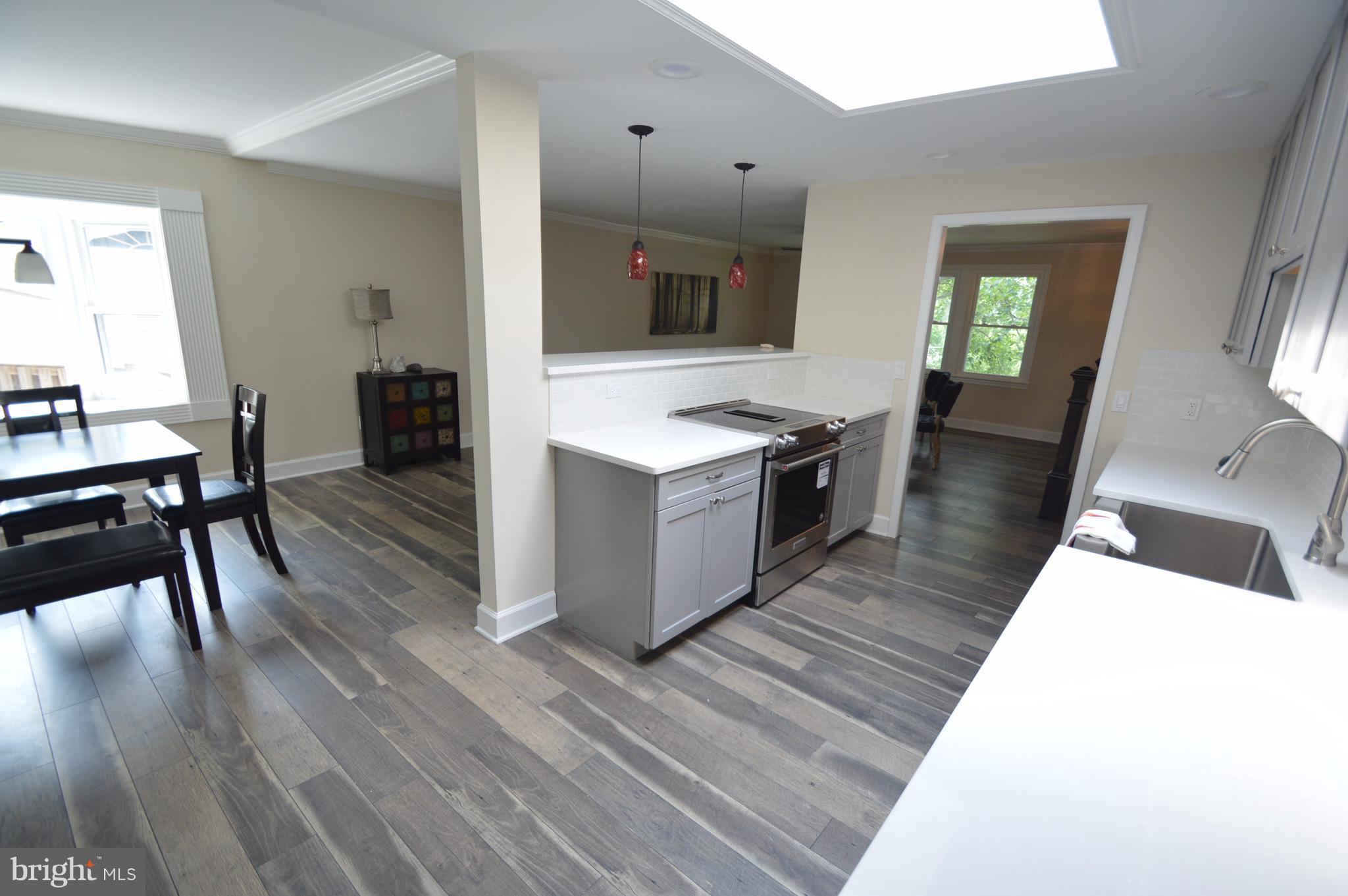 LEESBURG ESTATES - Residential